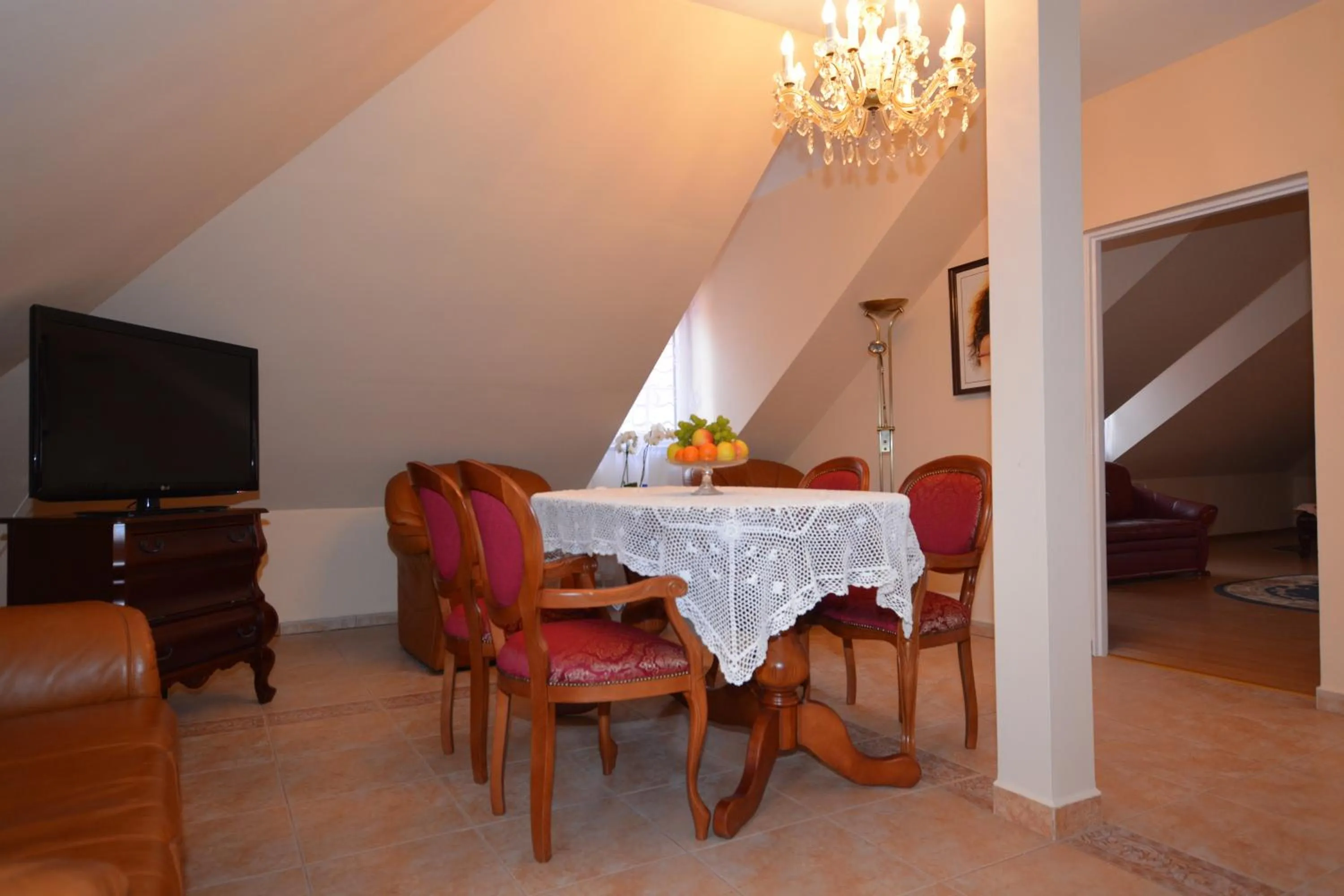 TV and multimedia in Hotel Gracja