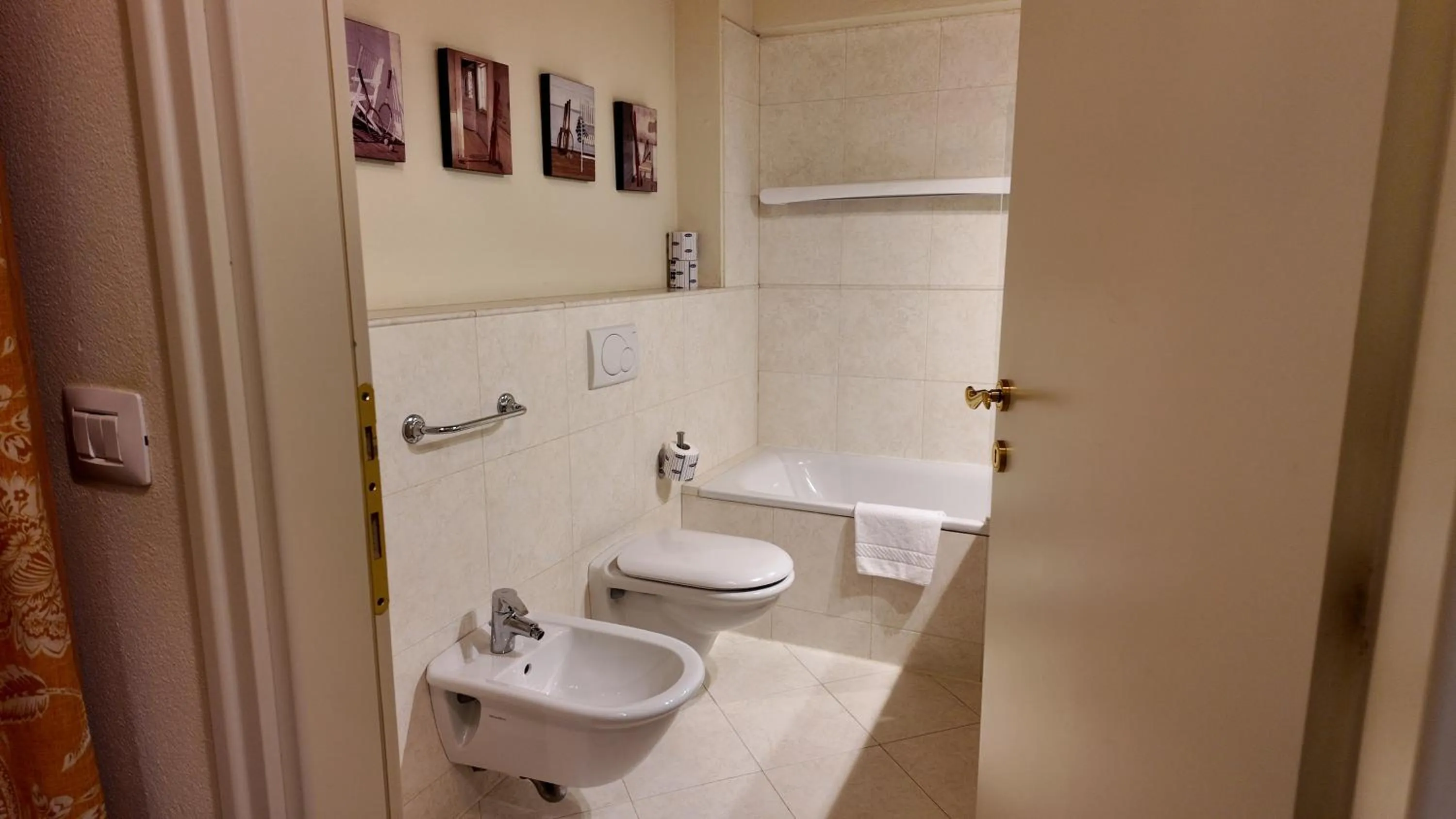 Toilet in Apartments Relais Corte Paradiso