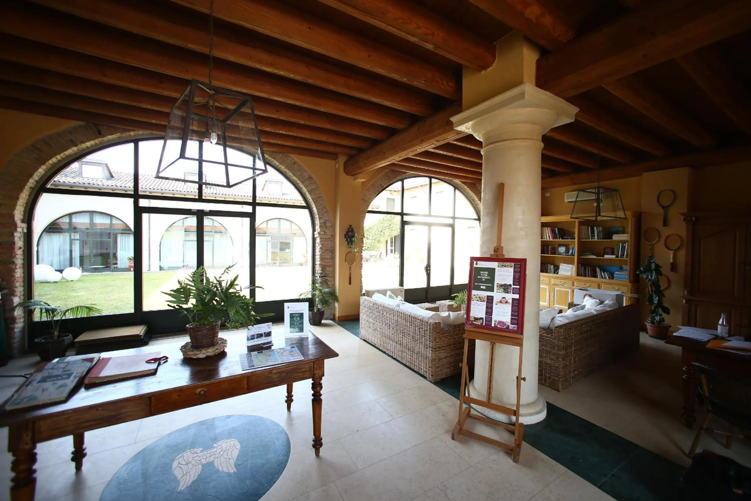 Lobby or reception in Apartments Relais Corte Paradiso