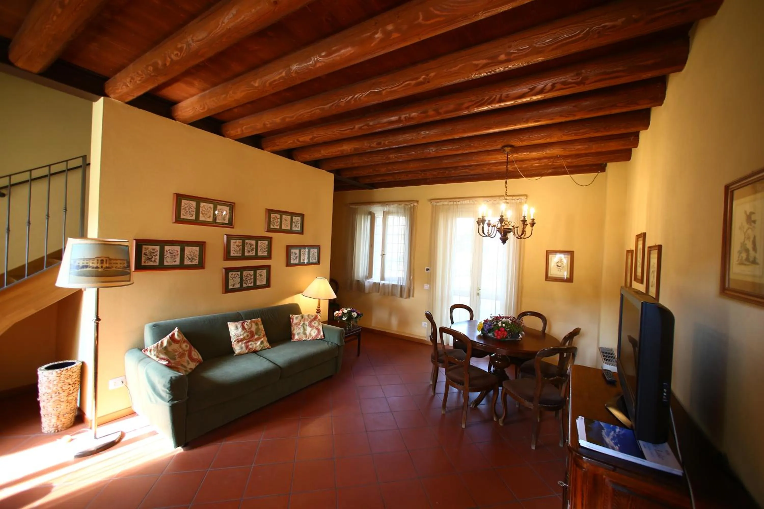 Evening entertainment in Apartments Relais Corte Paradiso