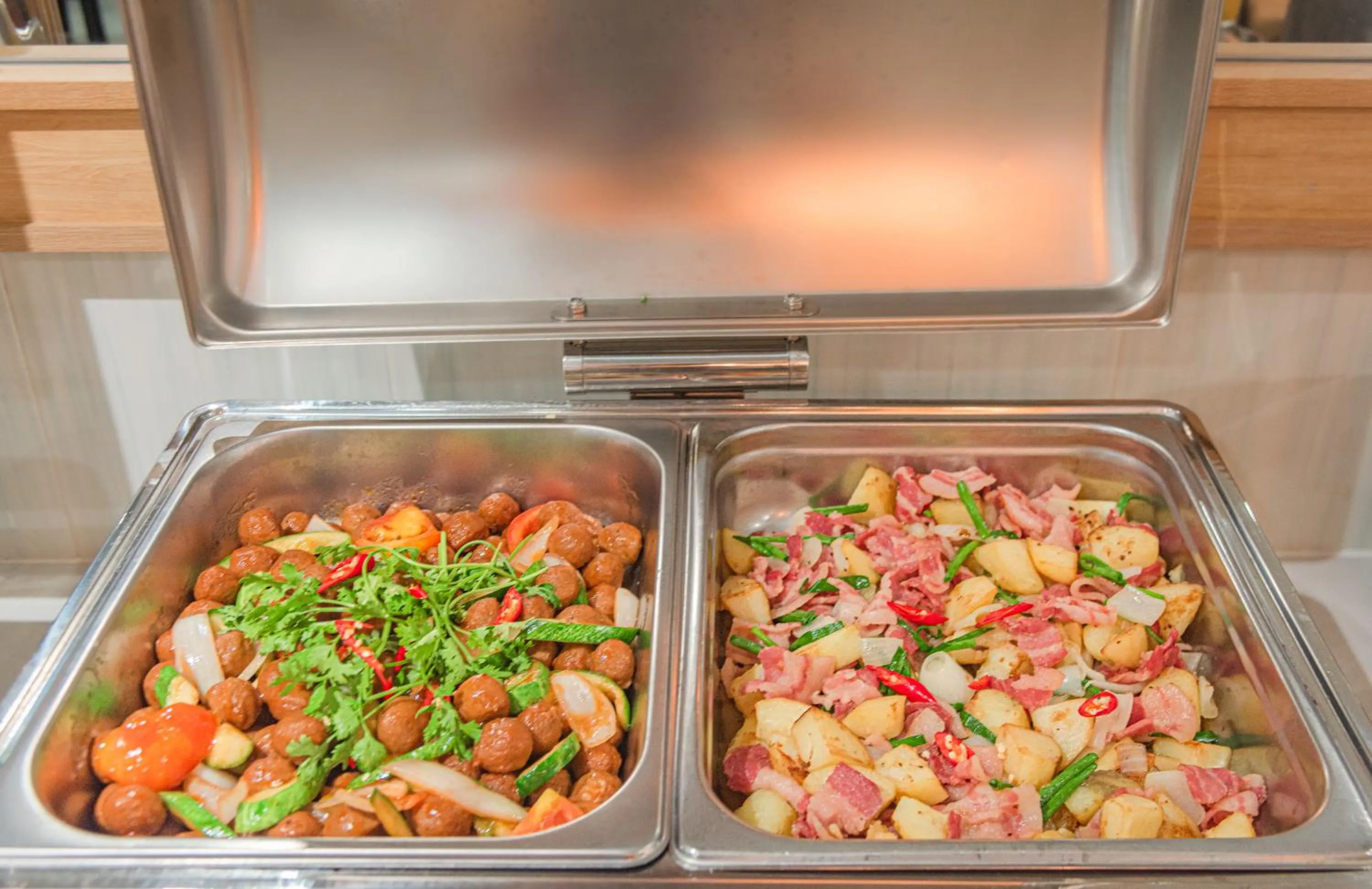 Restaurant/places to eat in StarLight Nha Trang