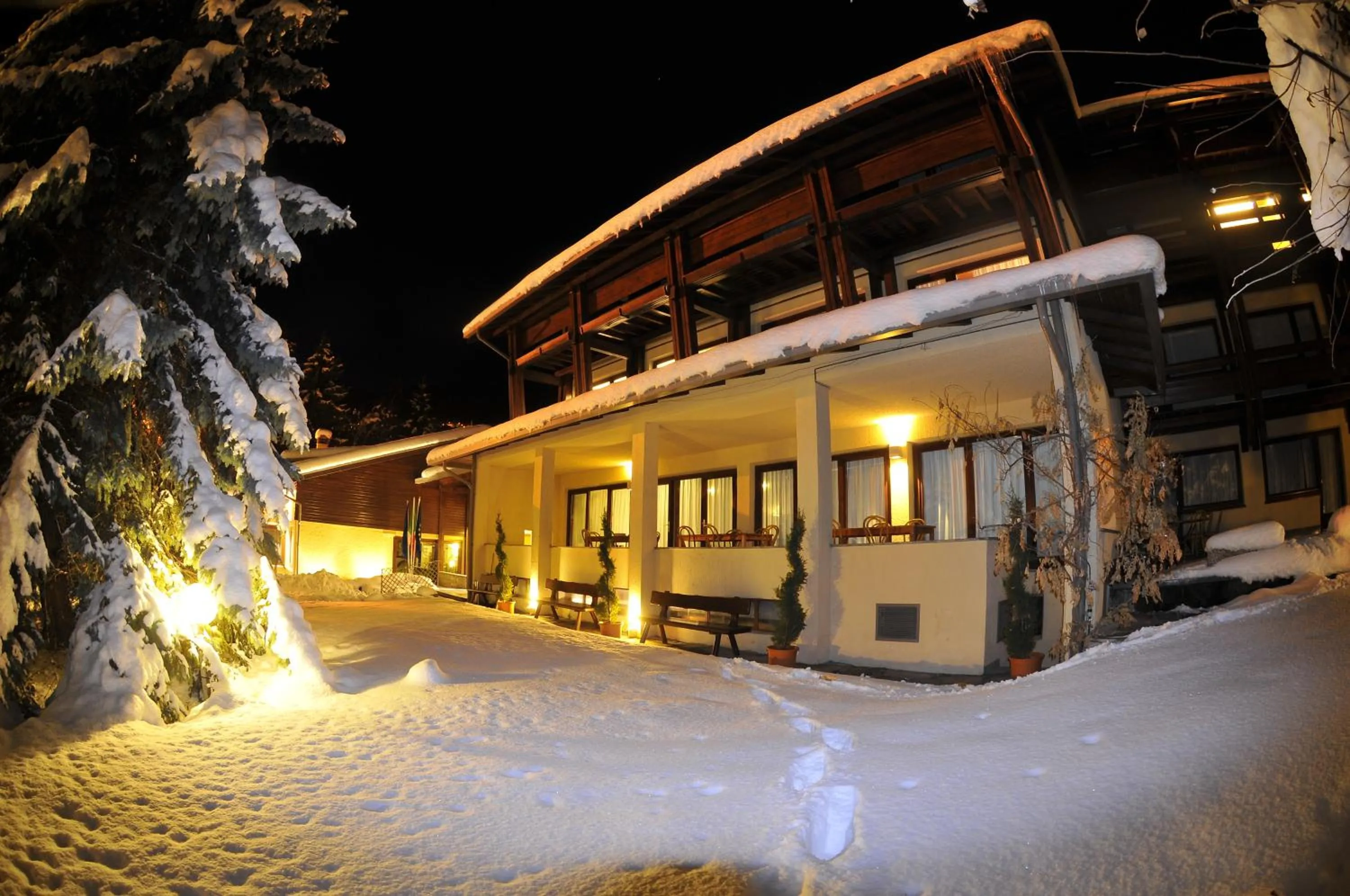 Facade/entrance in Palace Hotel Wellness & Beauty