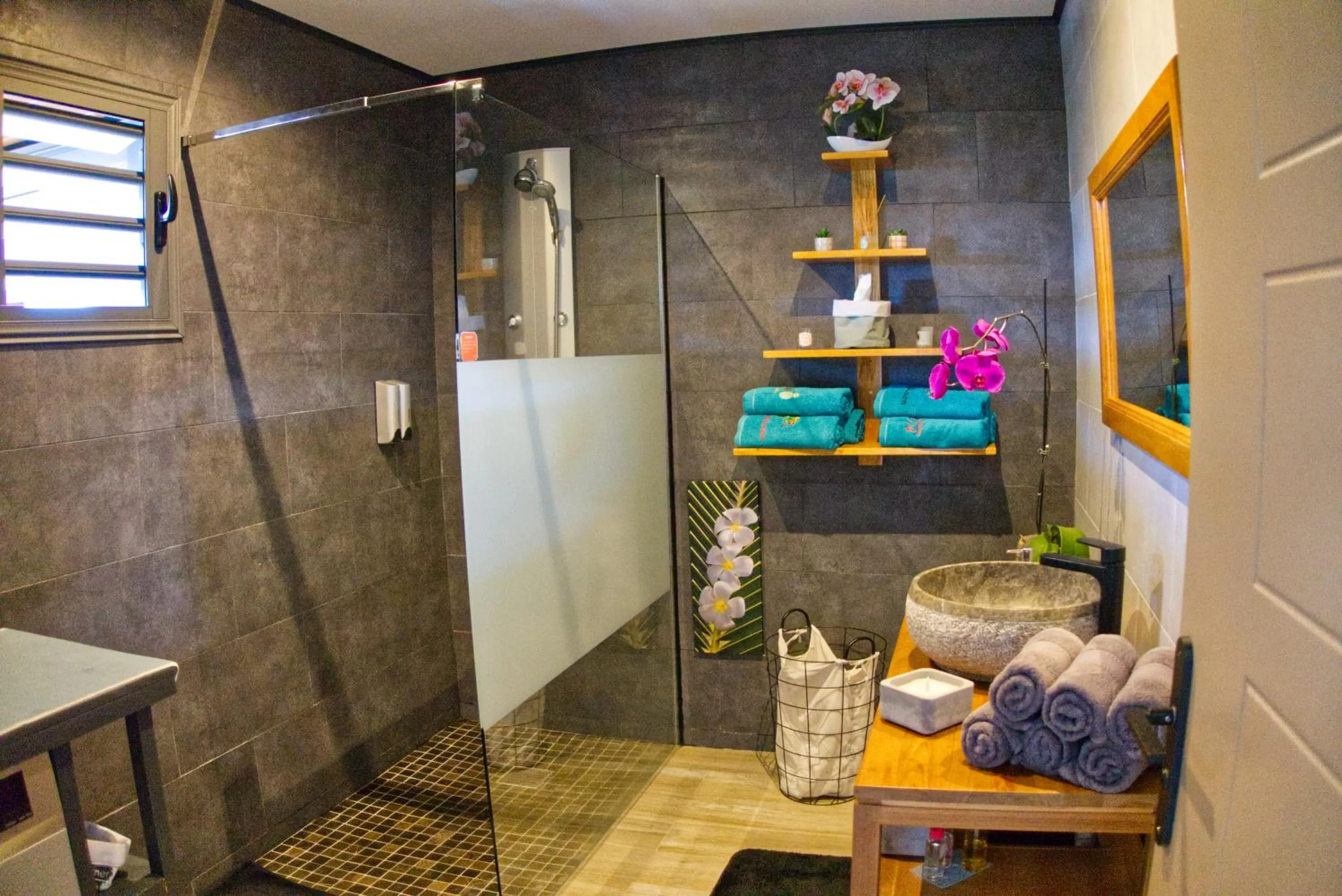 Shower in Ka Hema - Maison entière avec Jacuzzi et vue sur mer