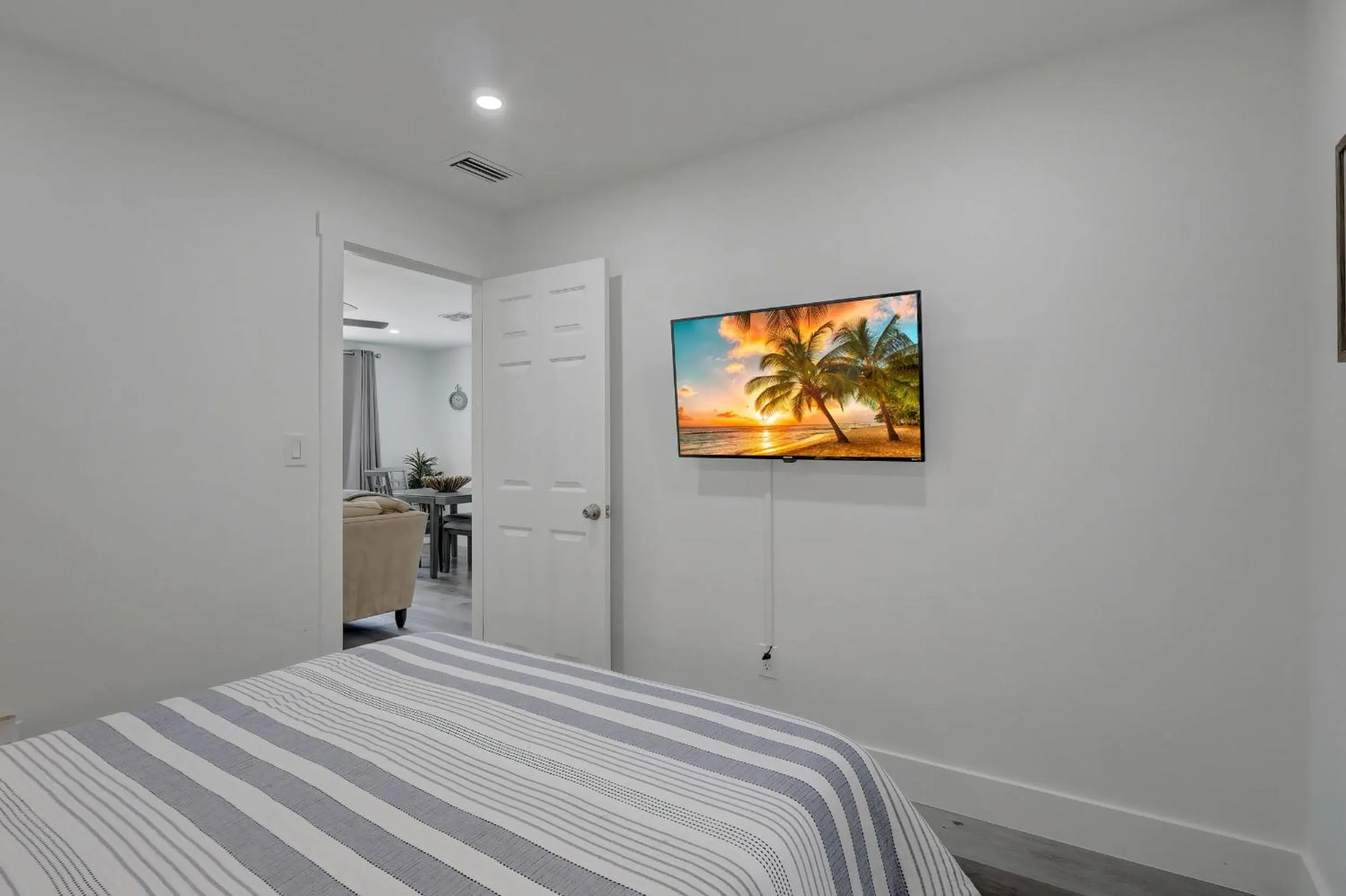 Bed in Three Rental Units In This Bonita Springs Compound