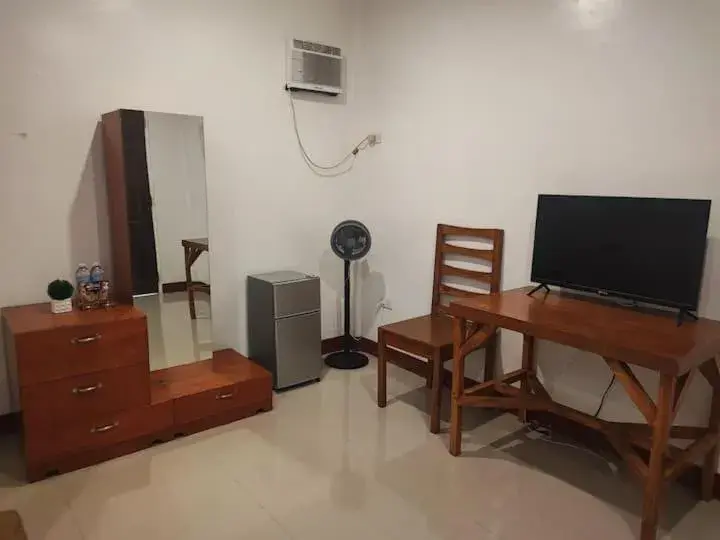 Deluxe Queen Room in Bonsai Jacuzzi Suites Deluxe Queen Room in Bonsai Jacuzzi Suites