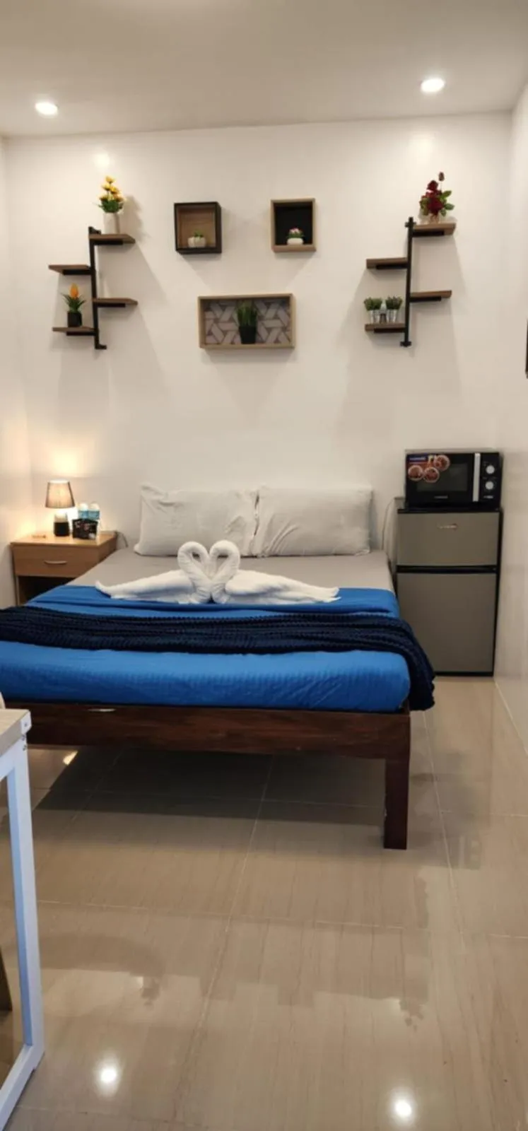 Bed in Bonsai Jacuzzi Suites