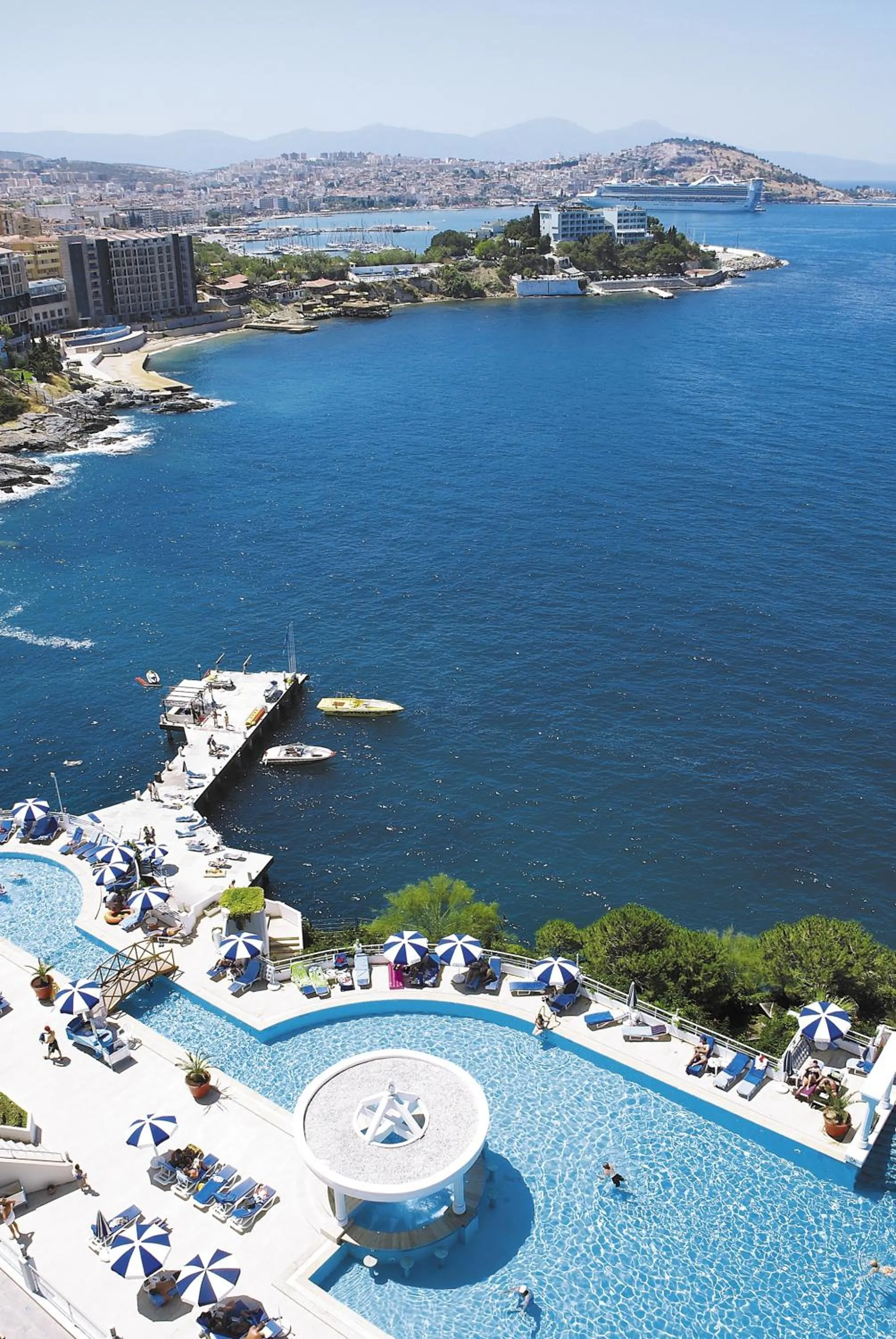 Swimming pool in Korumar Hotel Deluxe
