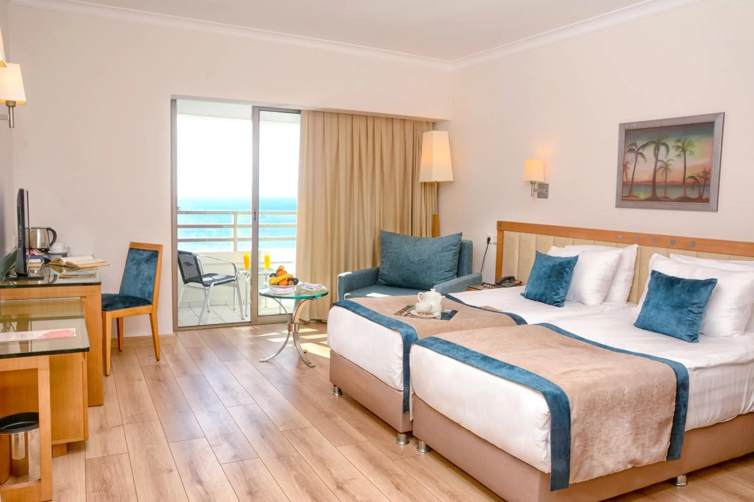 Photo of the whole room, Bed in Korumar Hotel Deluxe Photo of the whole room, Bed in Korumar Hotel Deluxe