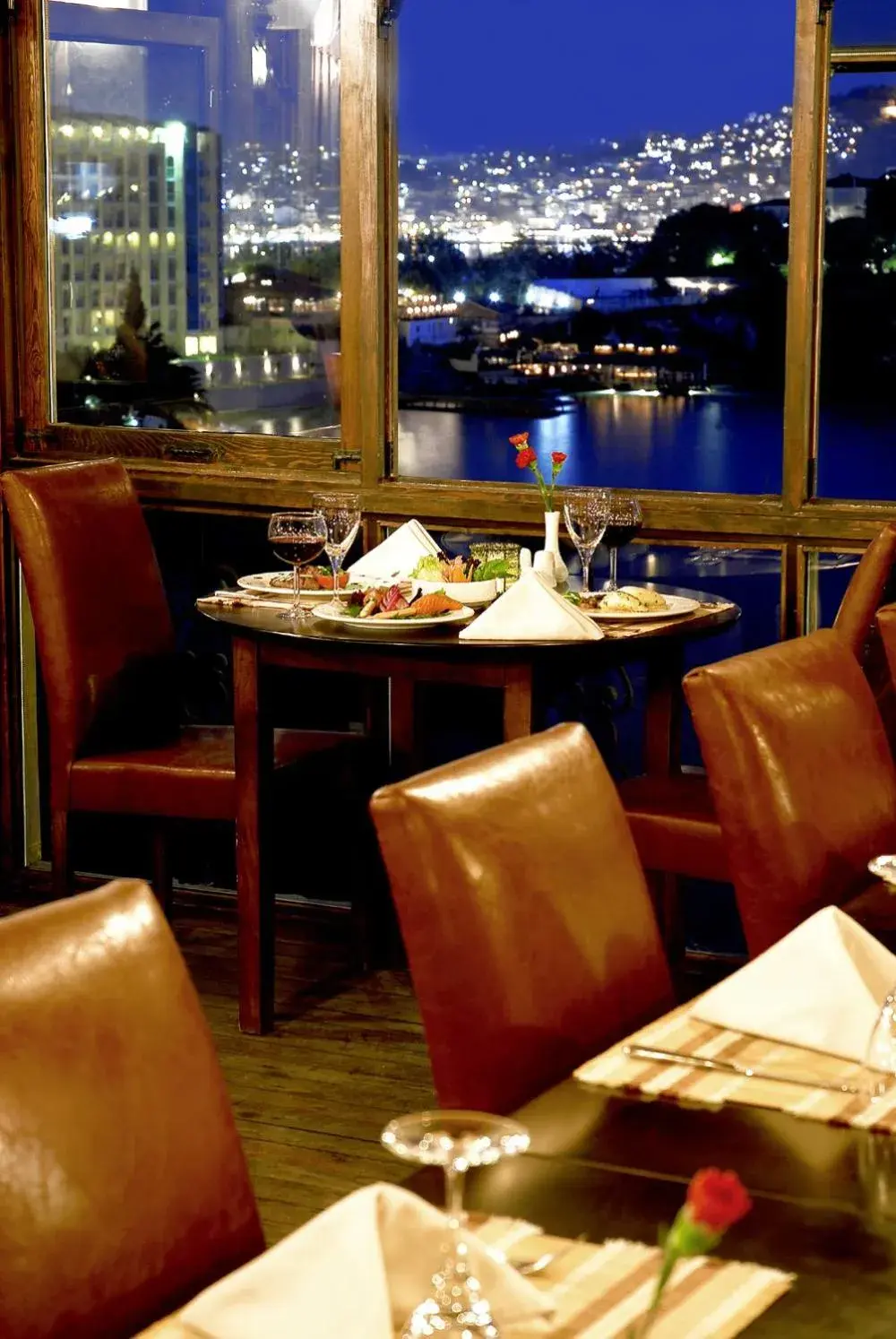 Restaurant/places to eat in Korumar Hotel Deluxe Restaurant/places to eat in Korumar Hotel Deluxe