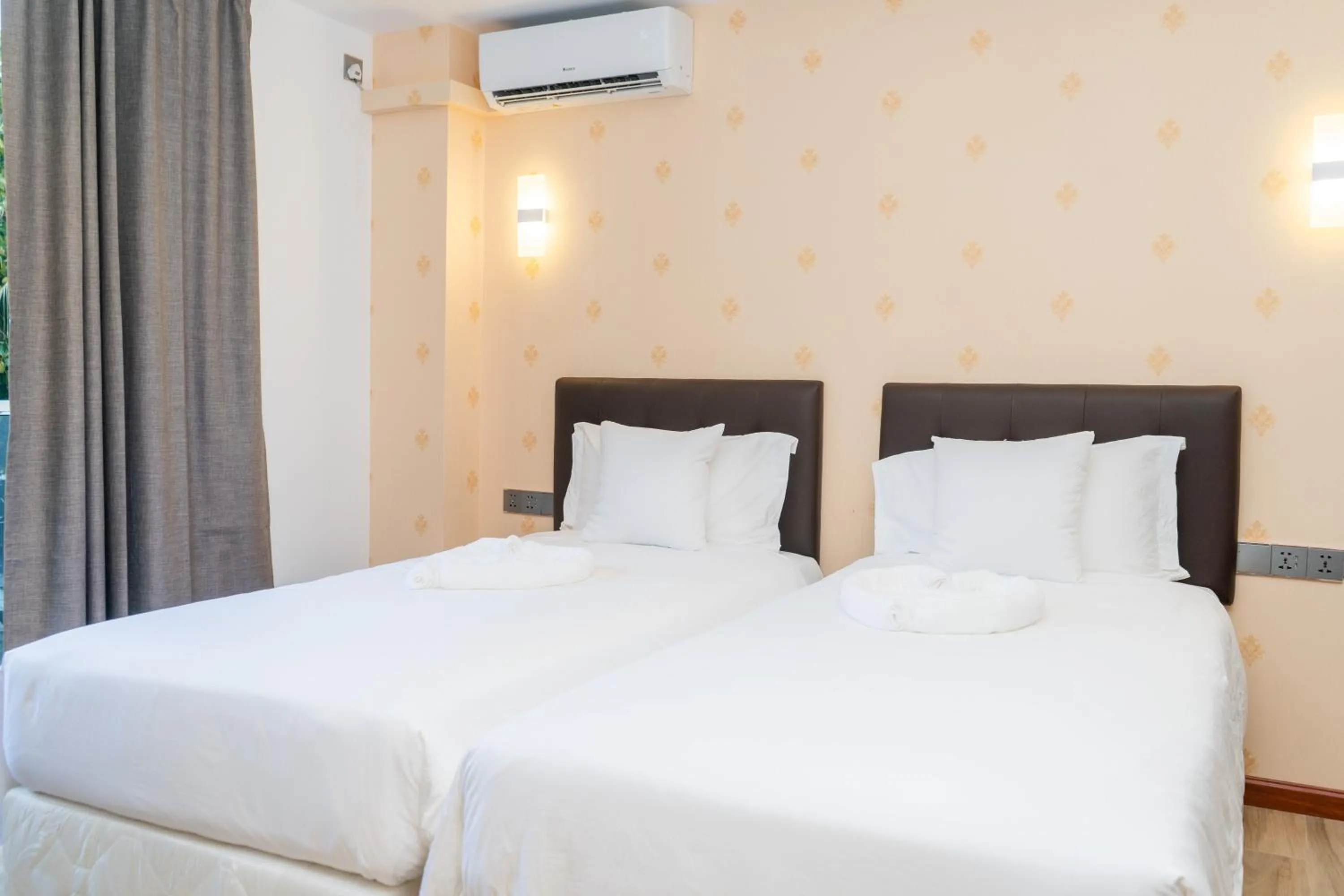 Bedroom, Bed in Ari Grand Hotel & Spa