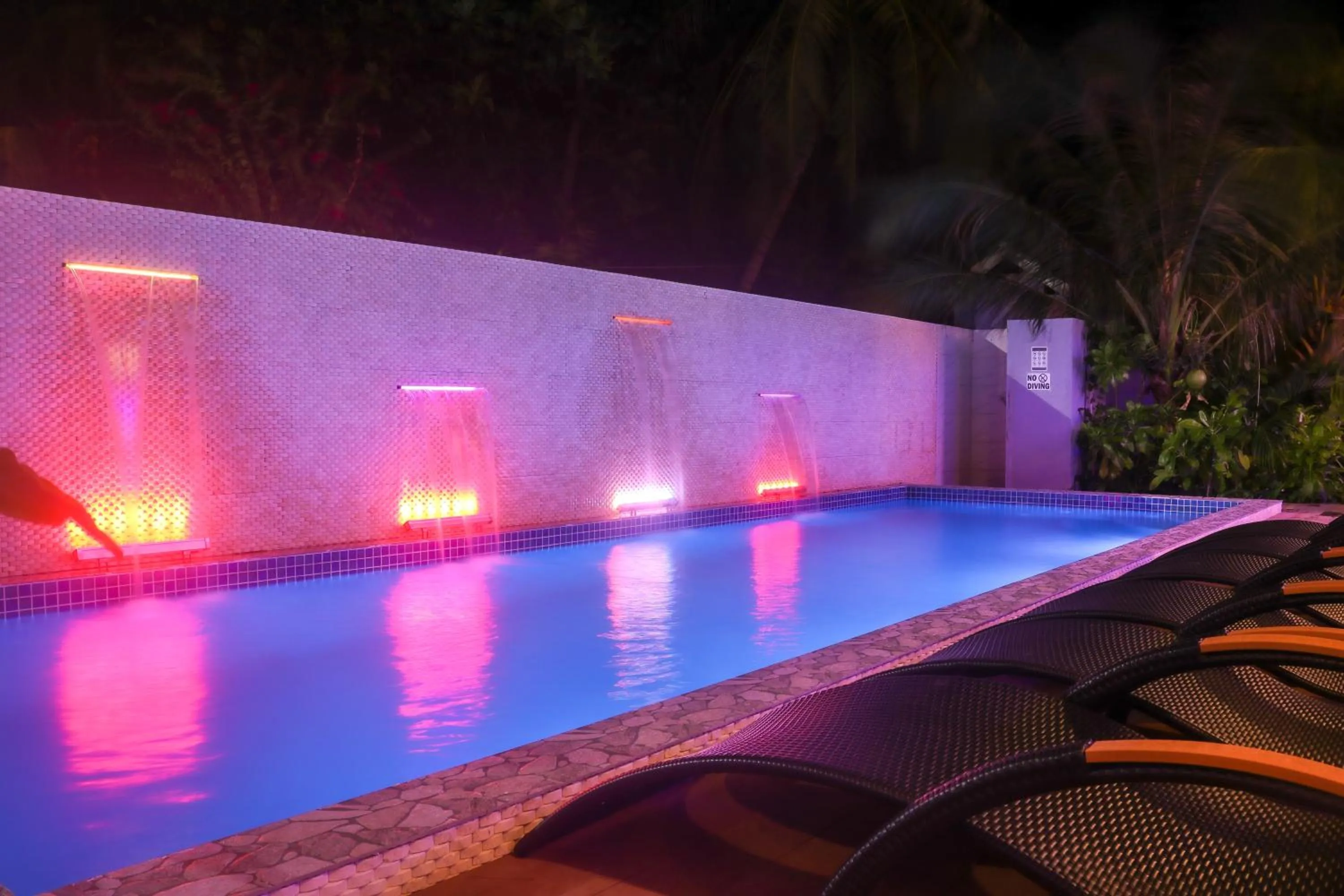 Night in Ari Grand Hotel & Spa