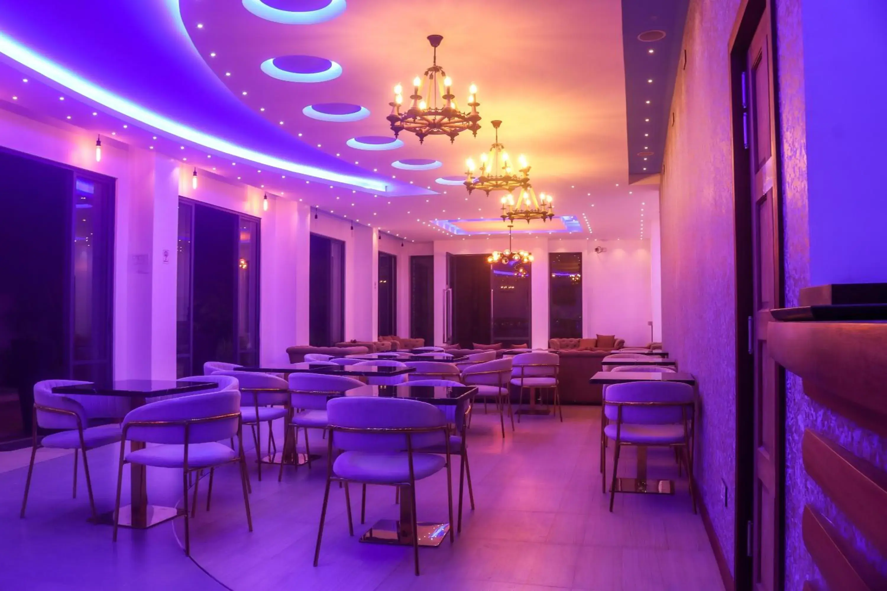 Restaurant/places to eat in Ari Grand Hotel & Spa Restaurant/places to eat in Ari Grand Hotel & Spa