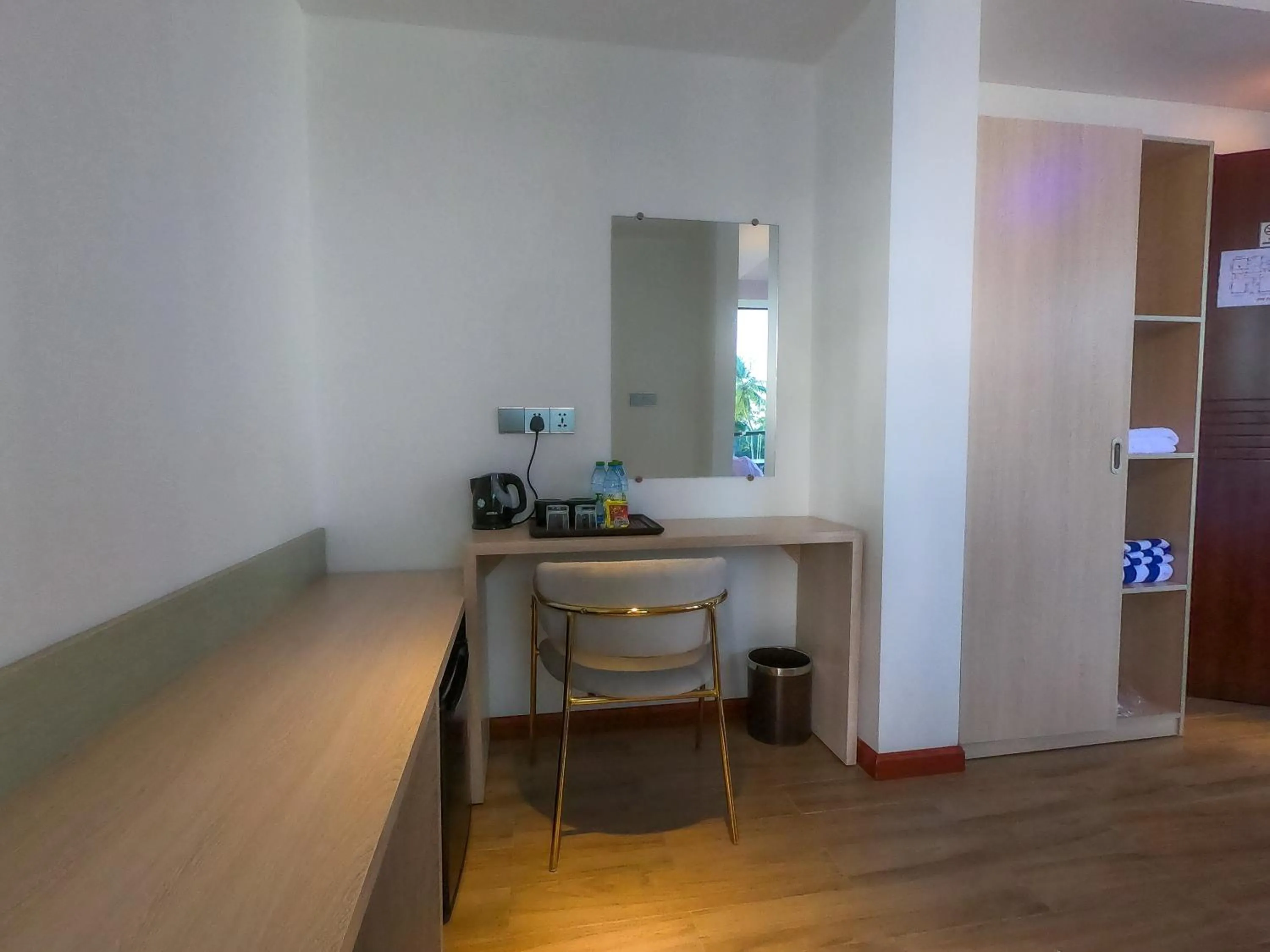 Coffee/tea facilities in Ari Grand Hotel & Spa