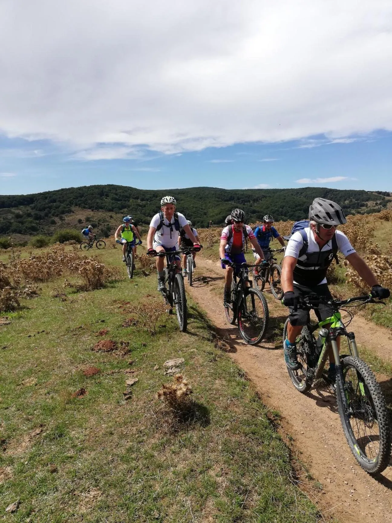 Hiking in Ai Tre Parchi Bed And Bike