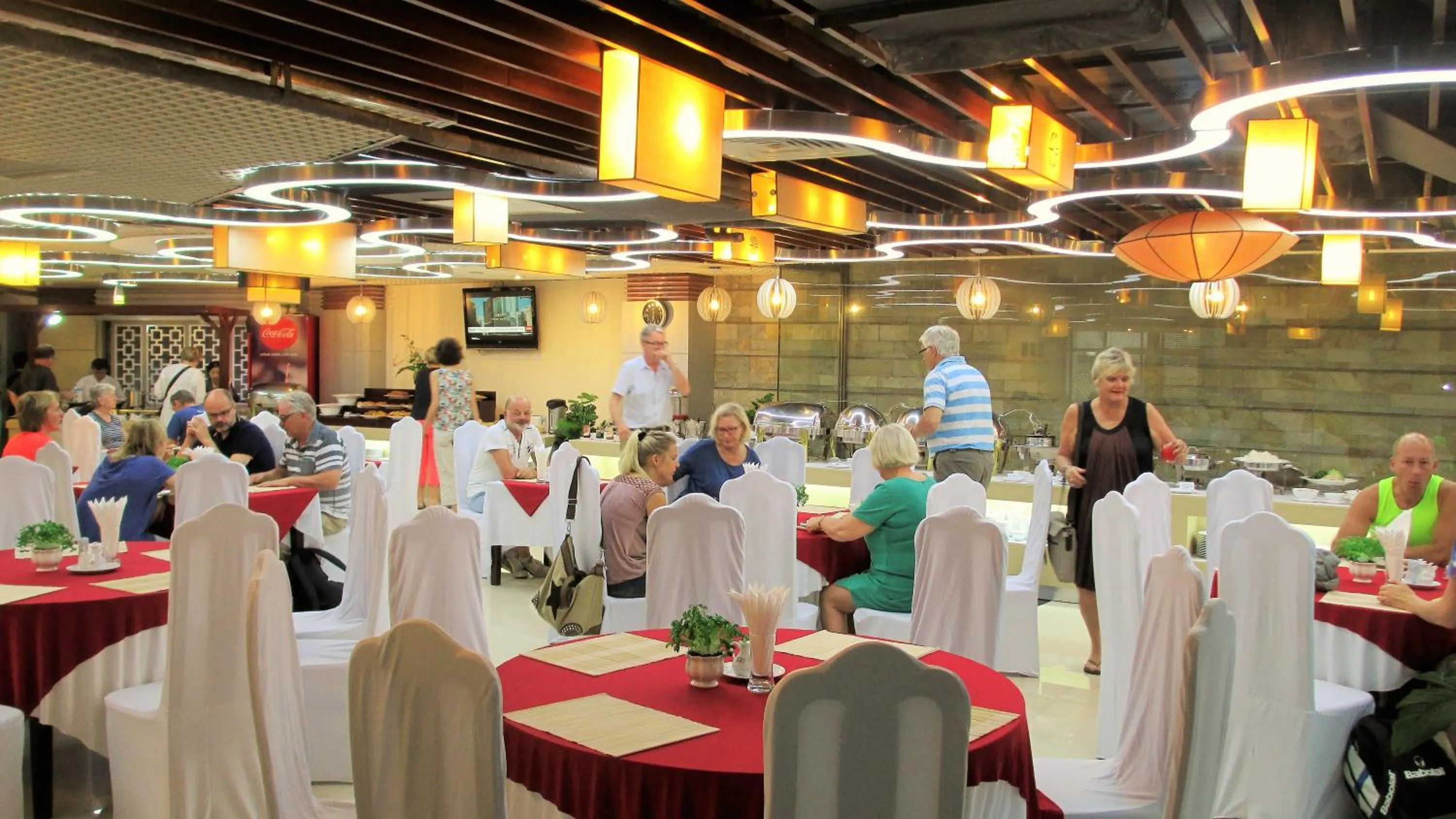 Restaurant/places to eat in Kim Tho Hotel