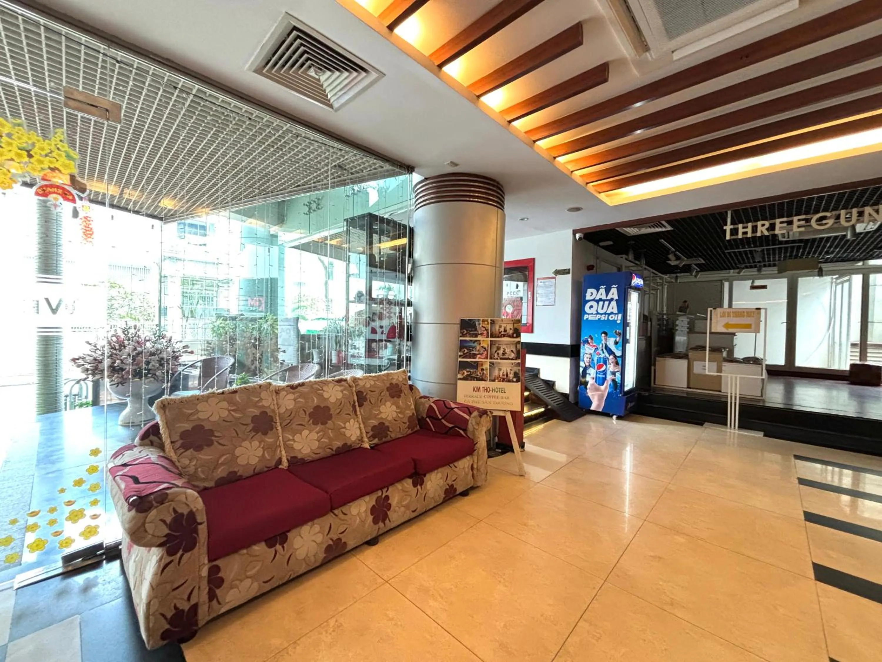 Lobby or reception in Kim Tho Hotel