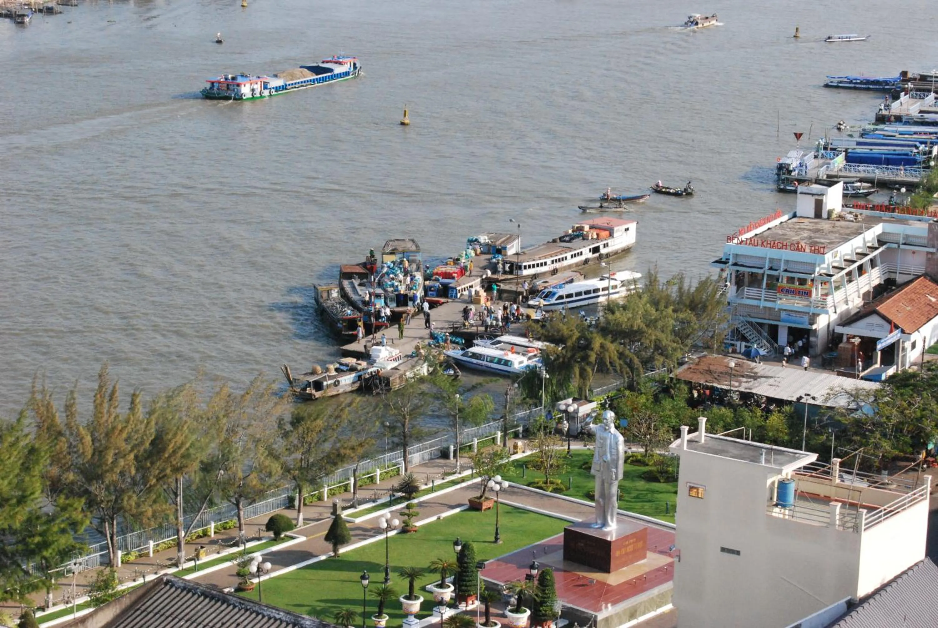 Natural landscape in Kim Tho Hotel