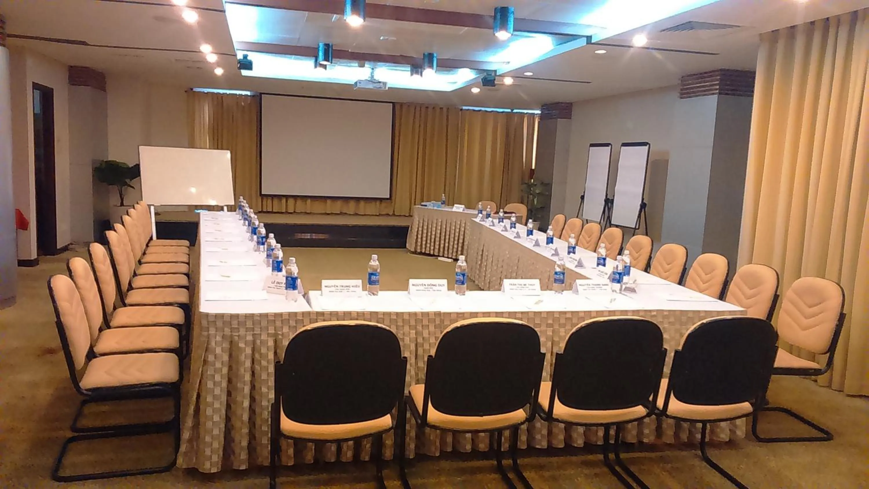 Meeting/conference room in Kim Tho Hotel