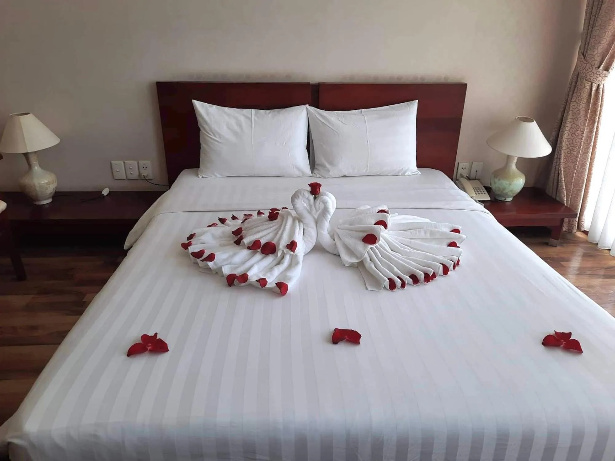 Decorative detail, Bed in Kim Tho Hotel