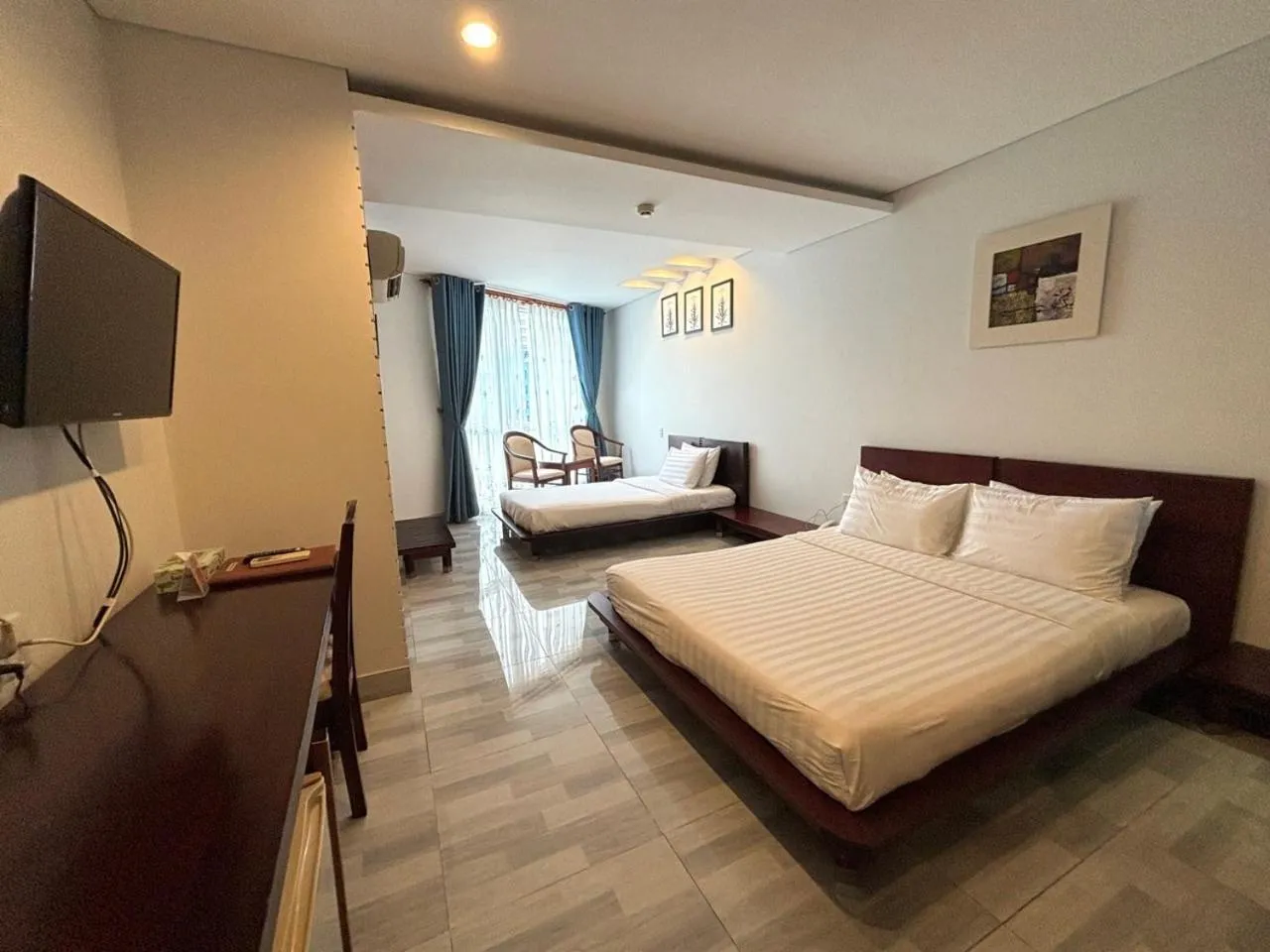 City view, Bed in Kim Tho Hotel