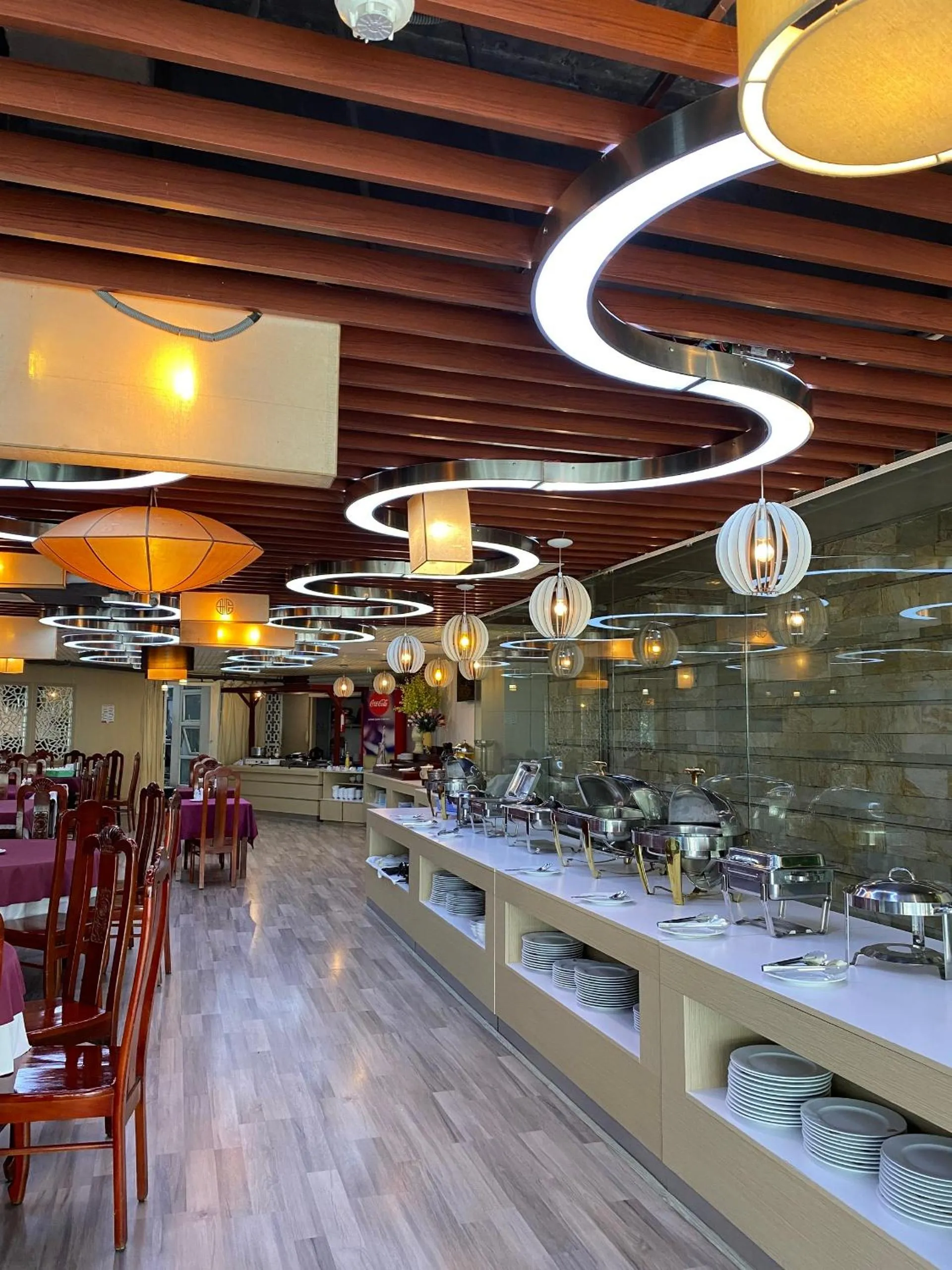 Restaurant/places to eat in Kim Tho Hotel