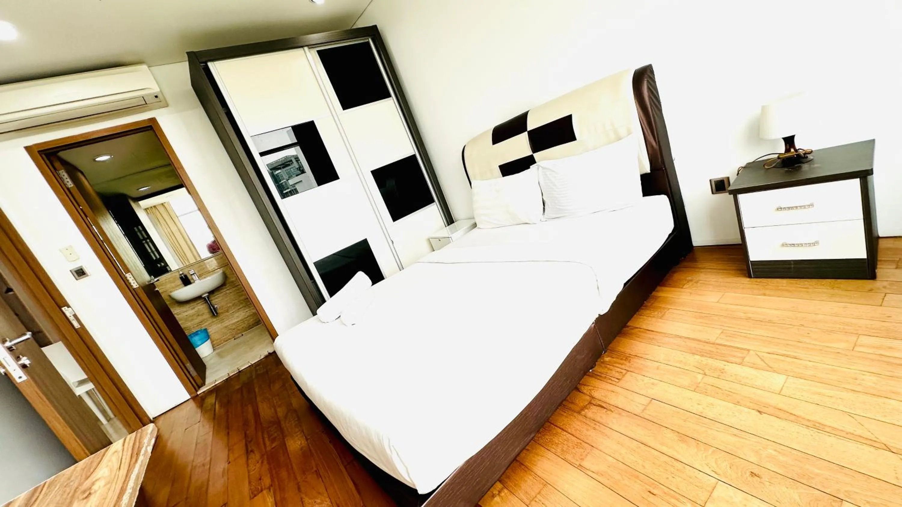 Bed in Vortex KLCC suites by Cityboxz