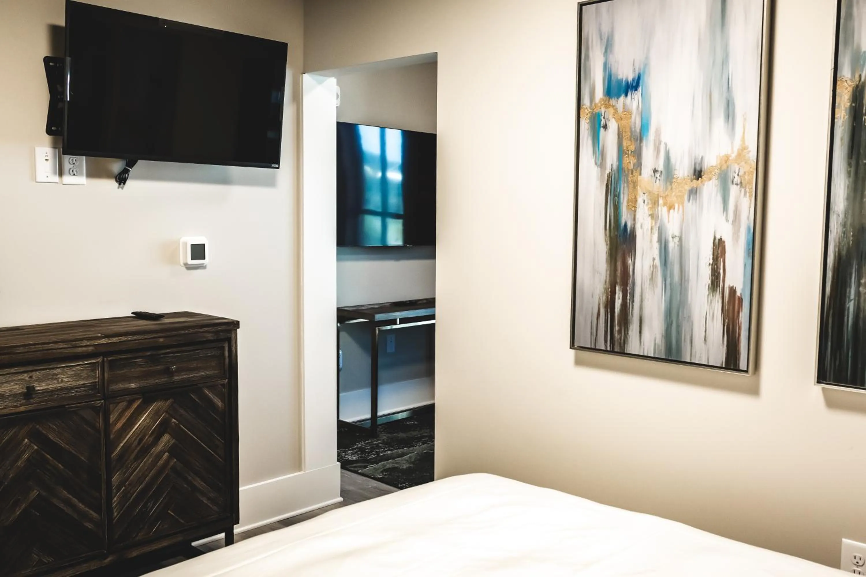 Bed in Three Trails Downtown Elkin