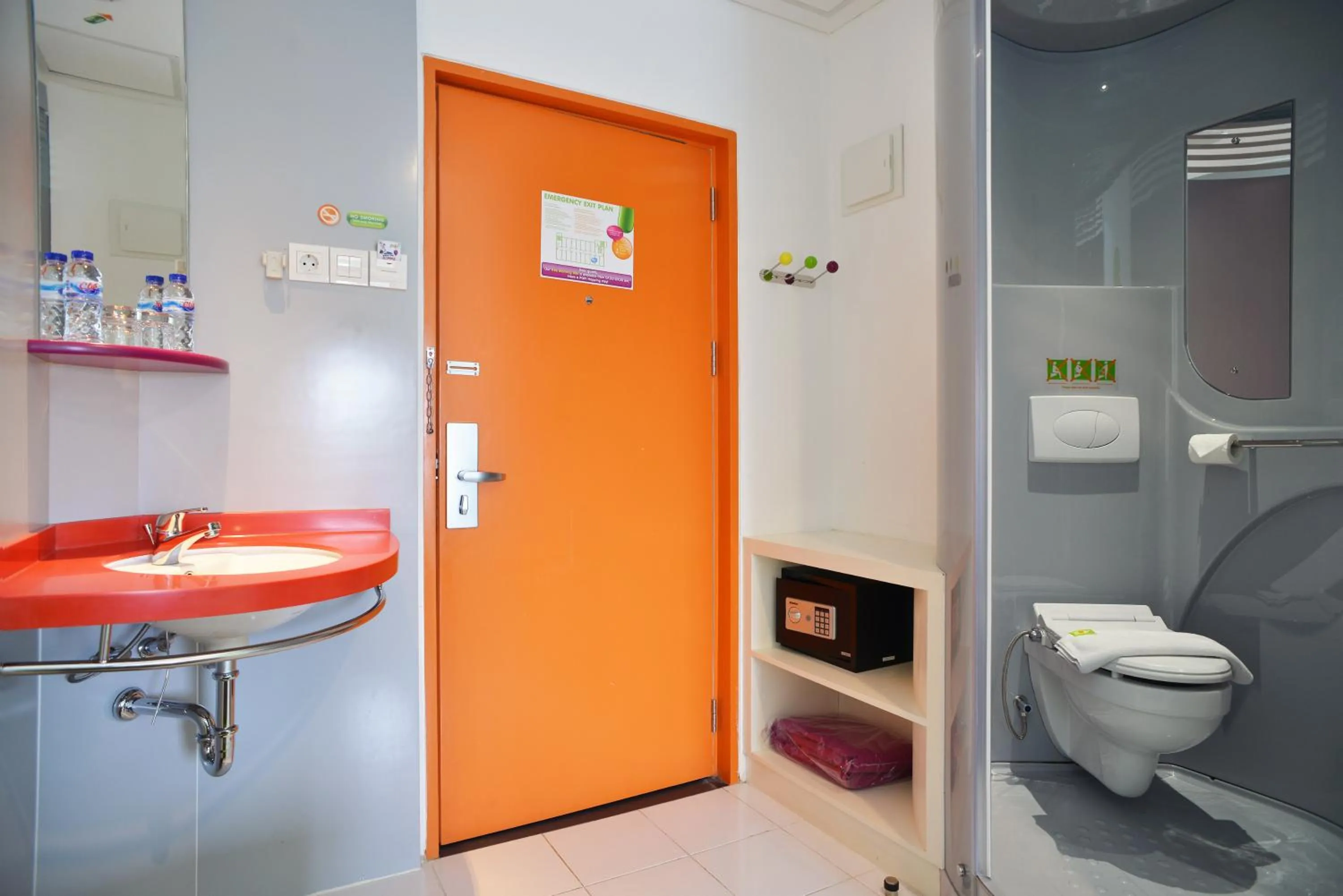 Bathroom in POP! Hotel Kemang Jakarta