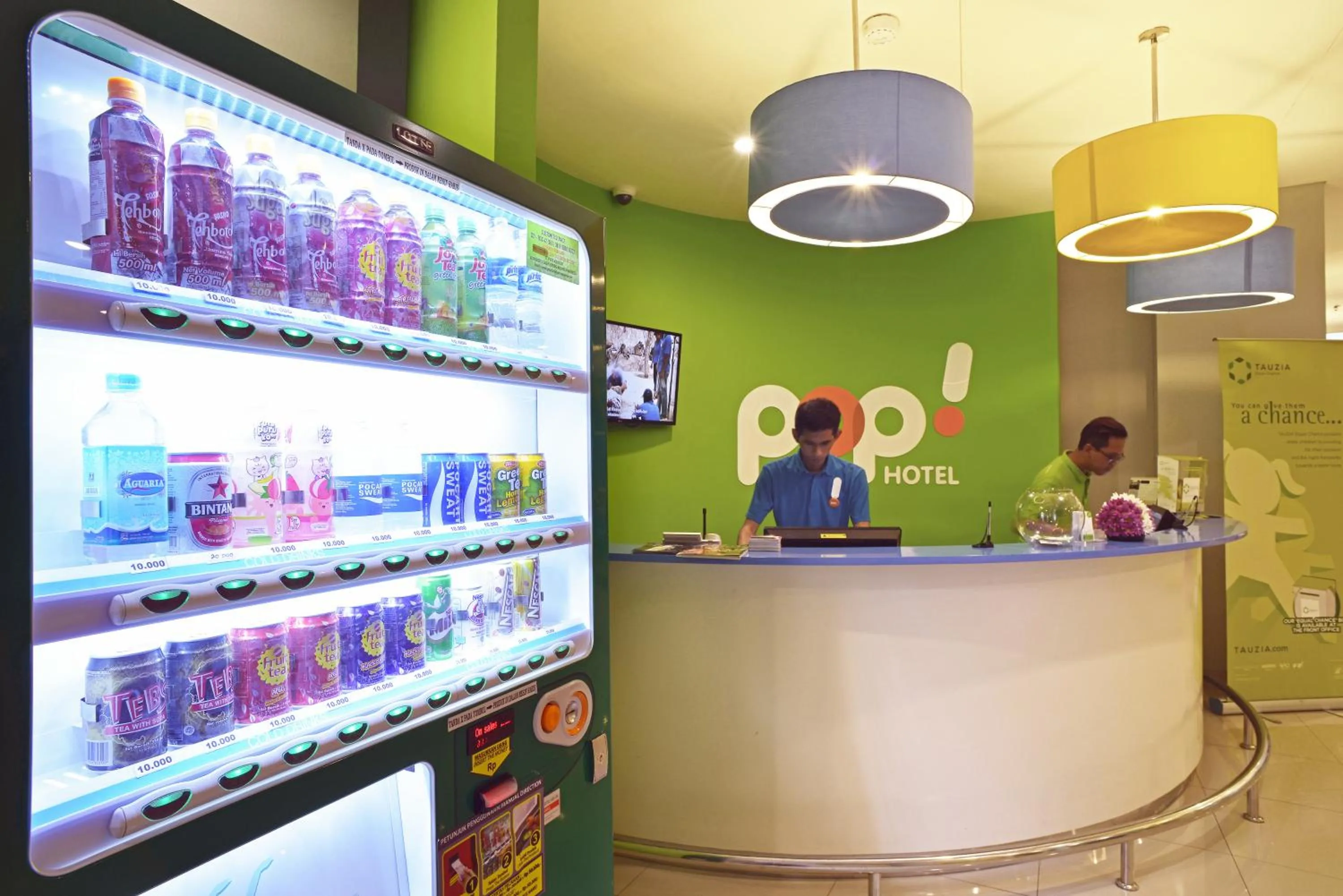 Lobby or reception in POP! Hotel Kemang Jakarta