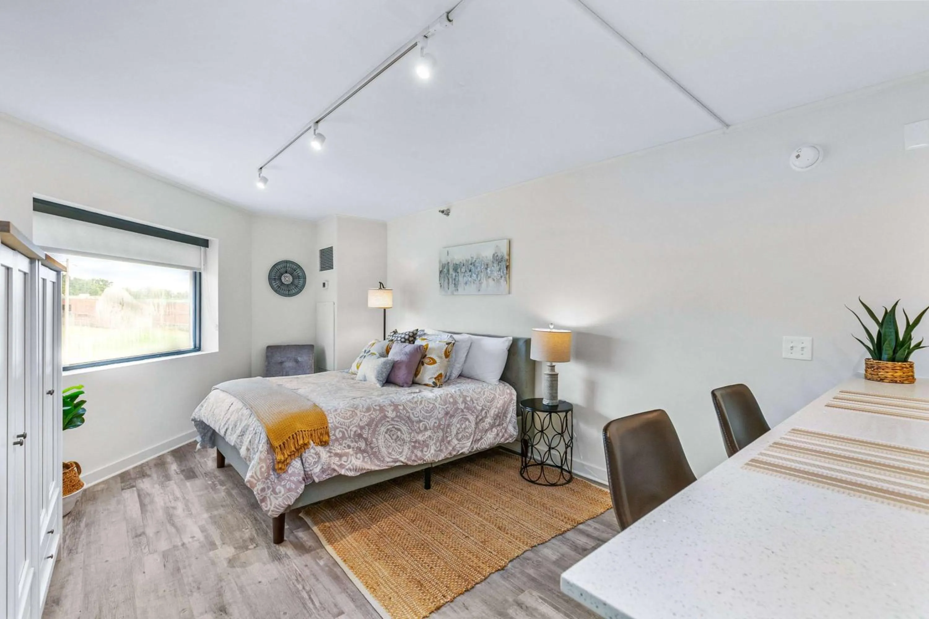 Photo of the whole room, Bed in Mulberry, a Wyndham Hotel