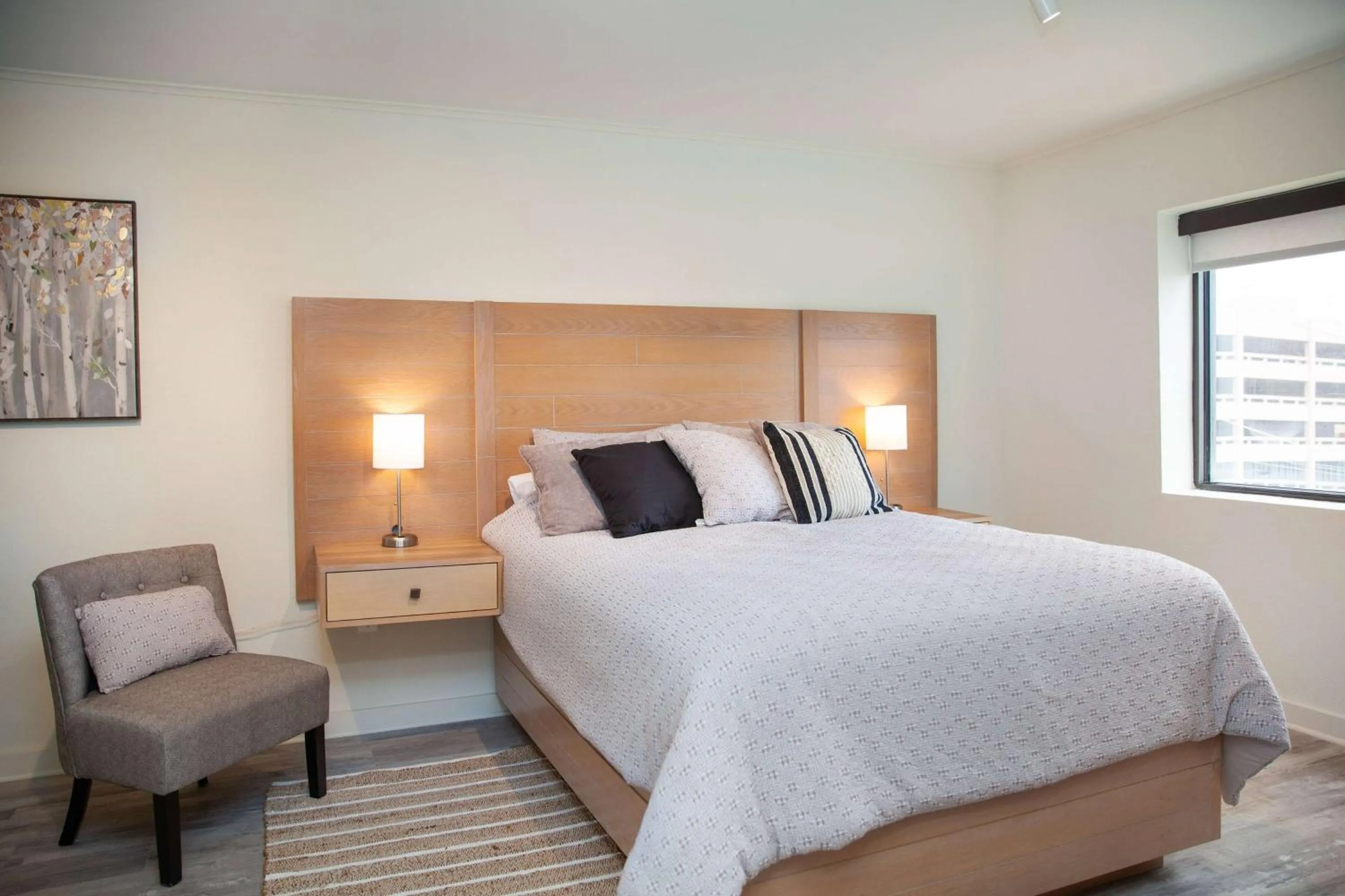 Photo of the whole room, Bed in Mulberry, a Wyndham Hotel