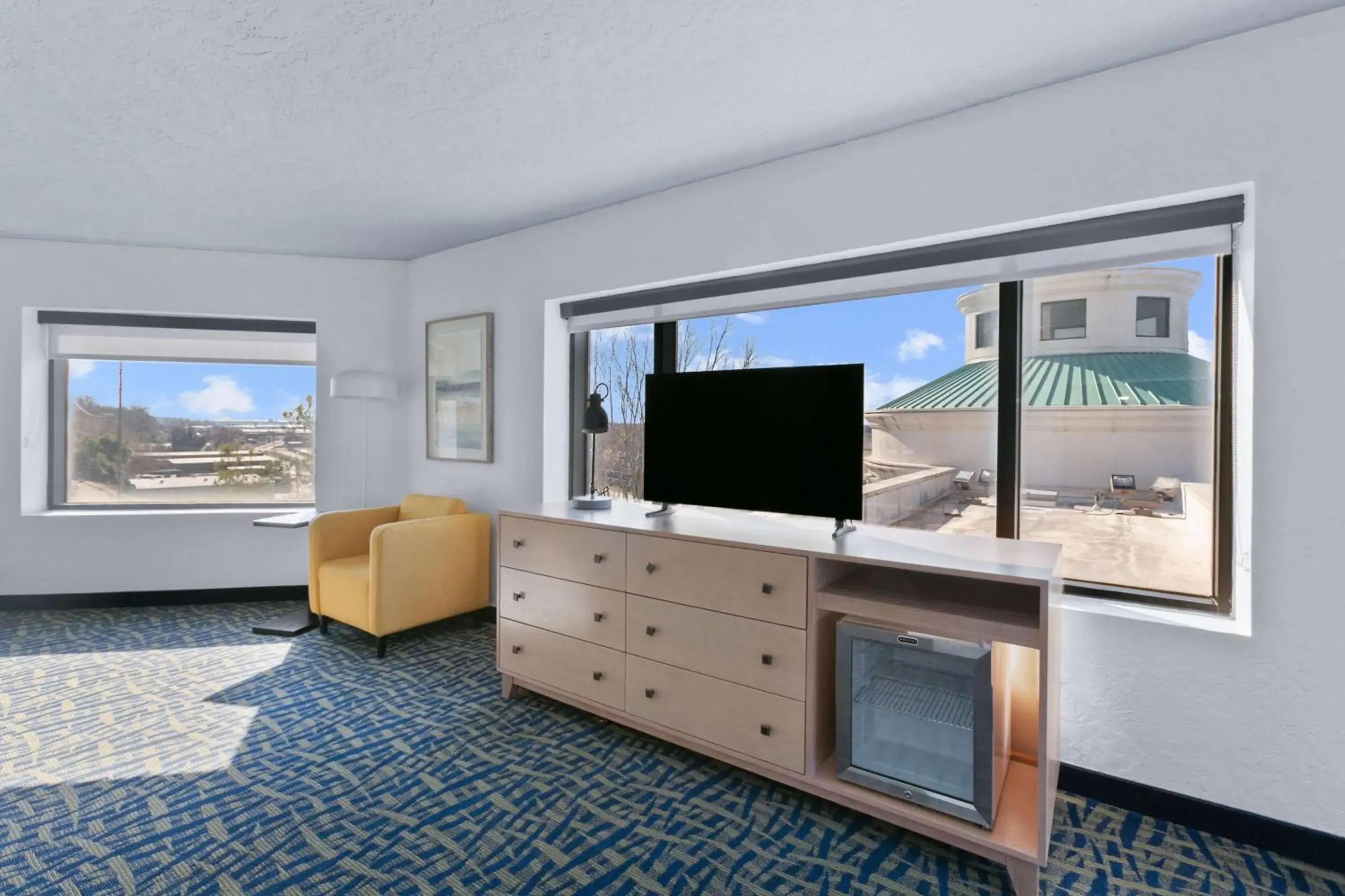 Photo of the whole room in Mulberry, a Wyndham Hotel Photo of the whole room in Mulberry, a Wyndham Hotel