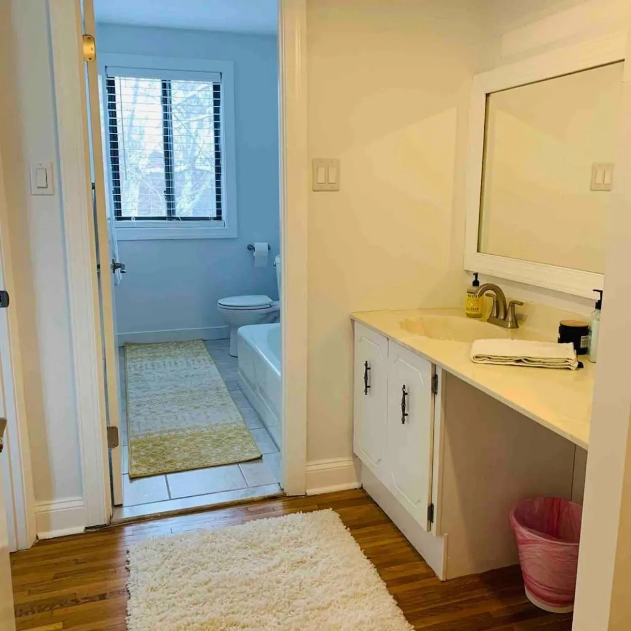 A Regal Retreat- Exclusive Parking, Prime Location