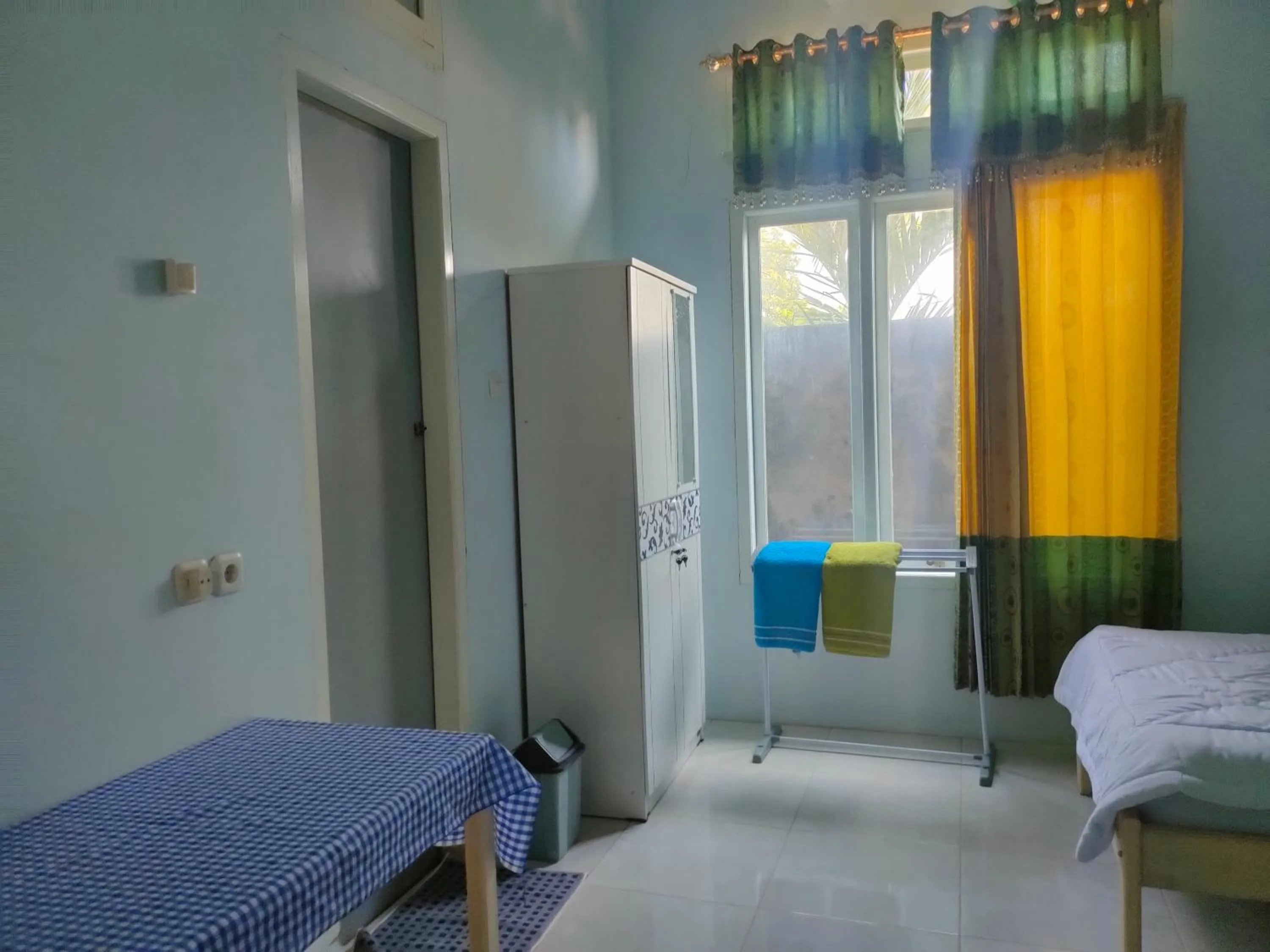 Text overlay in Tangkoko Guest House