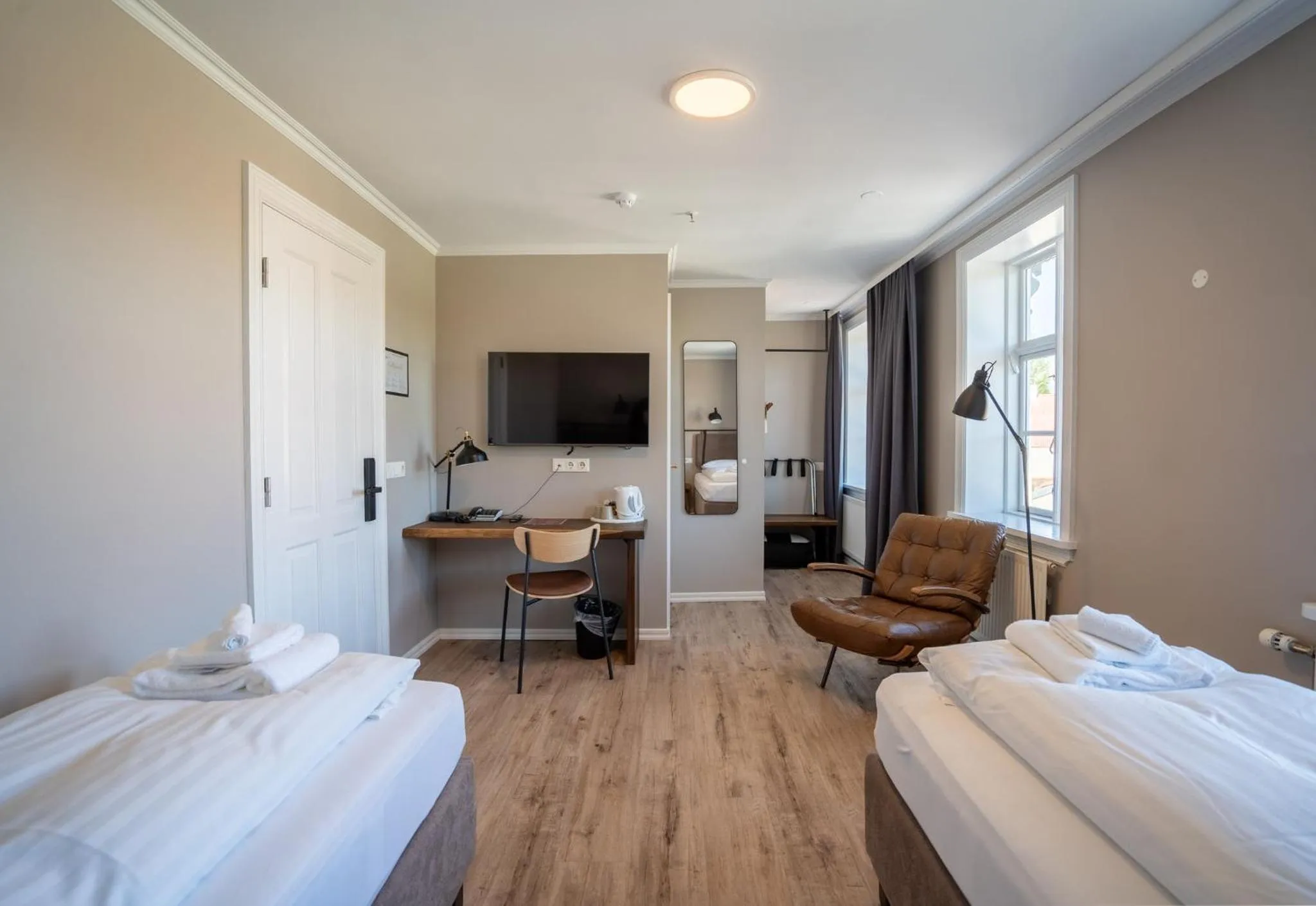 Bedroom, Bed in Gistihúsið - Lake Hotel Egilsstadir