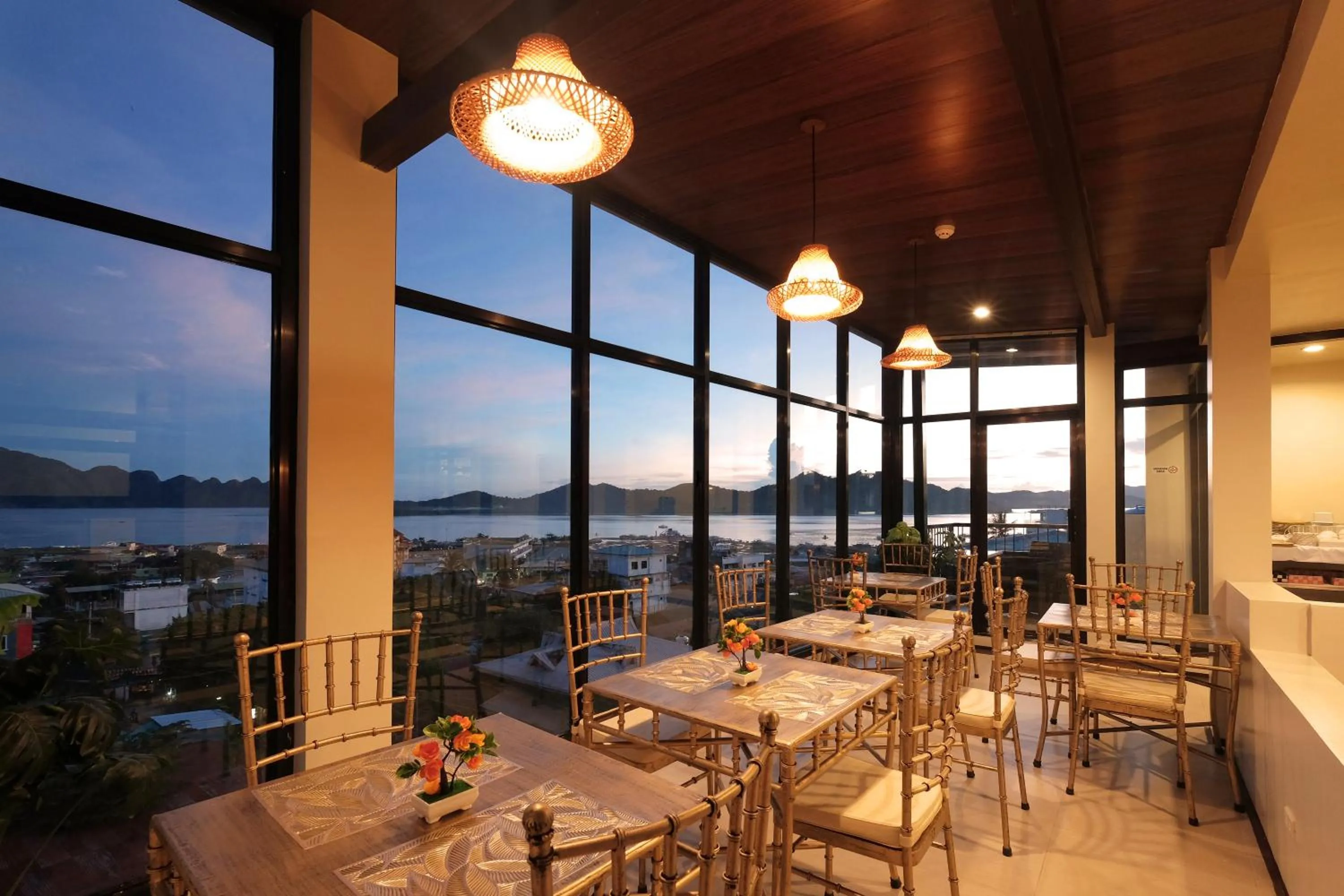 Restaurant/places to eat in GHIELLANIQA INN