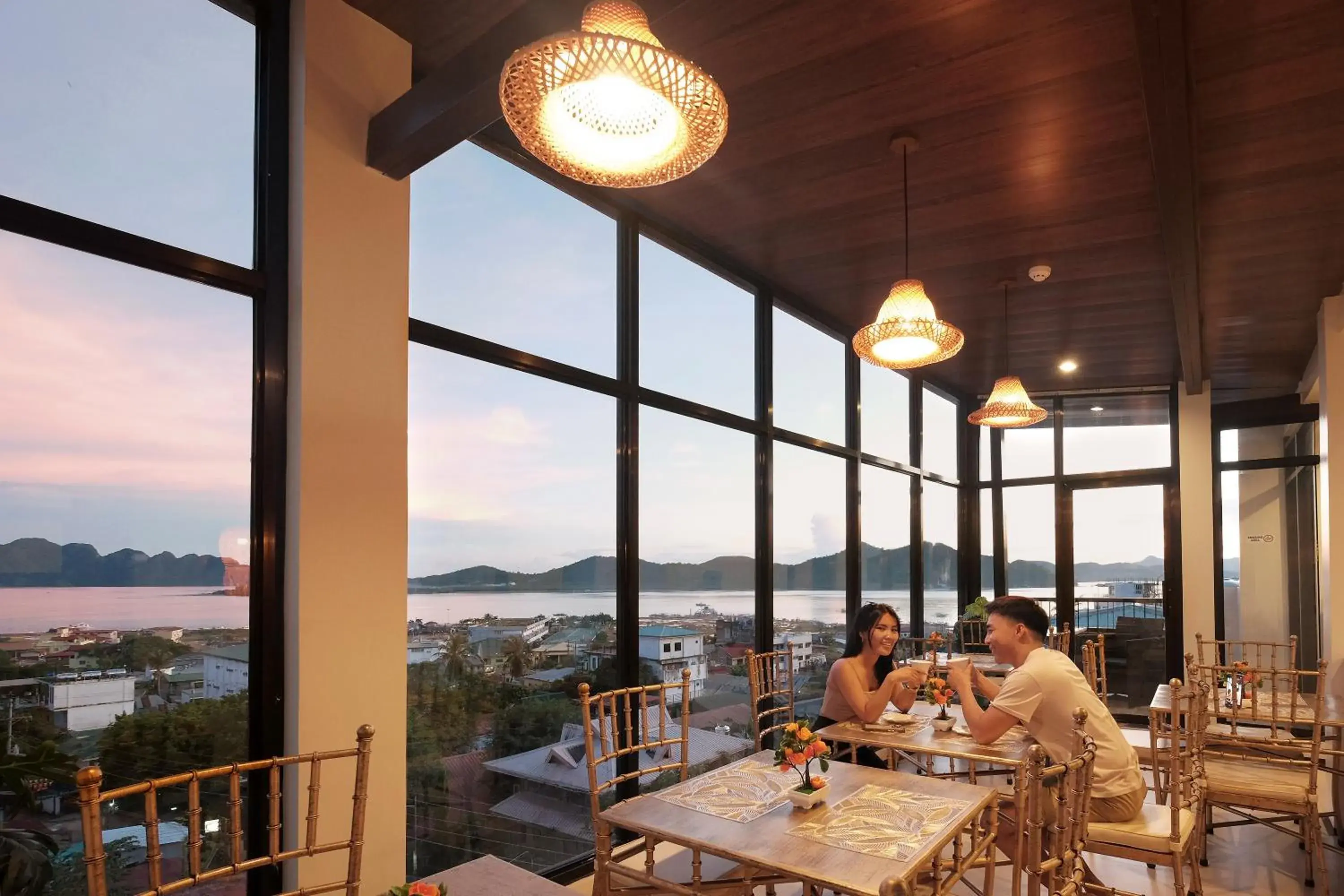 Restaurant/places to eat in GHIELLANIQA INN Restaurant/places to eat in GHIELLANIQA INN