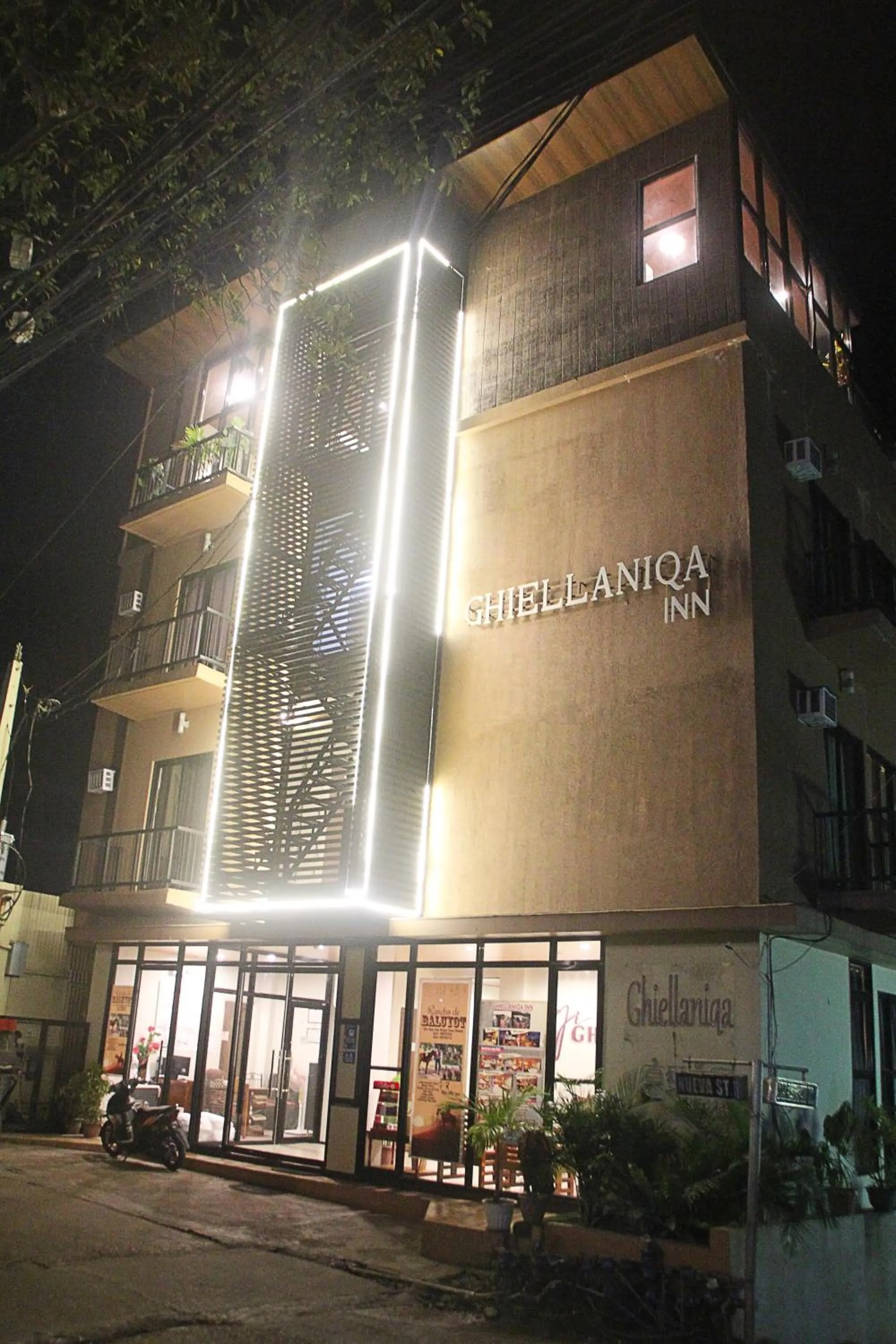 Property building in GHIELLANIQA INN