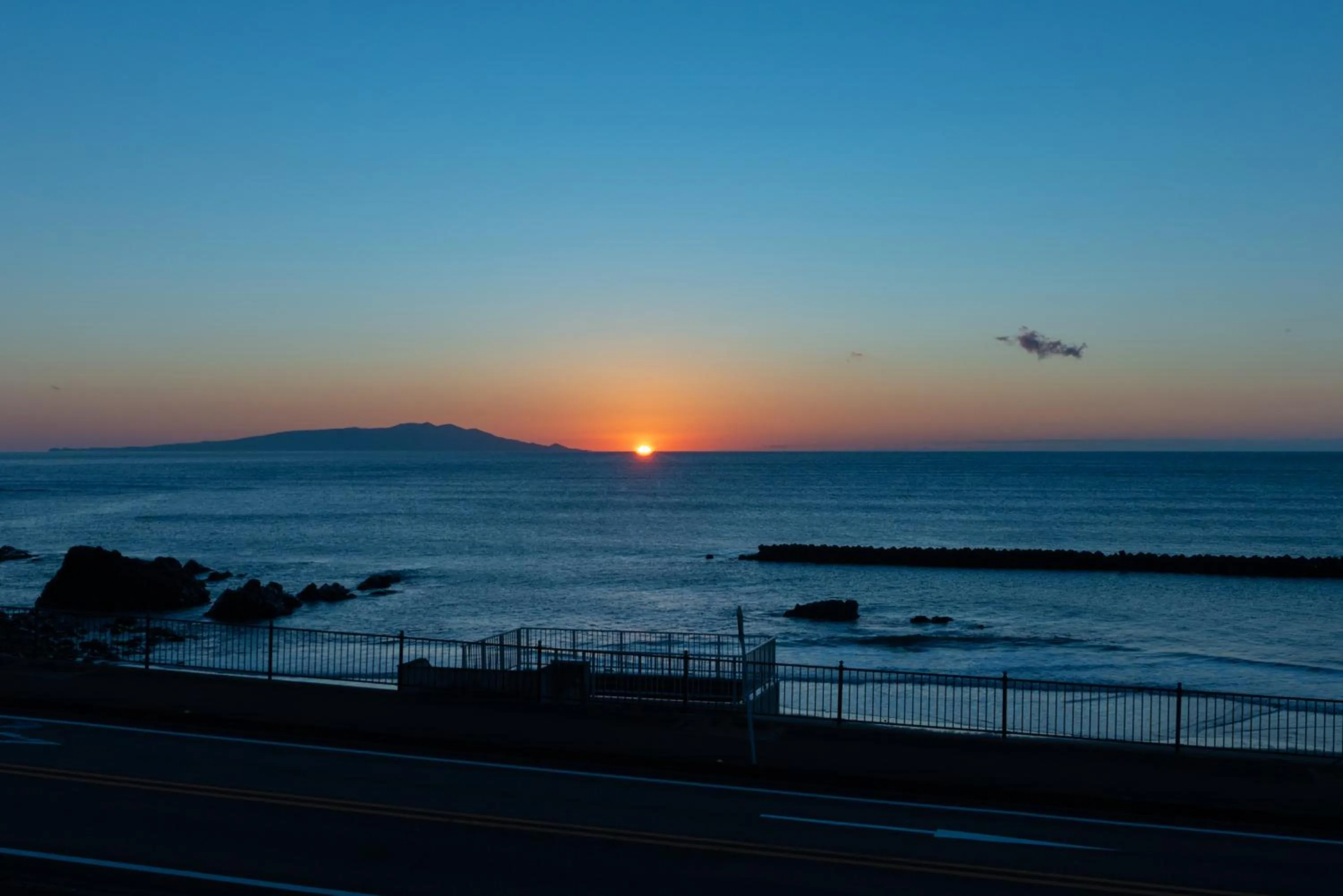 Neighbourhood in Isoaruki no Yuyado Ushiogumo -6 years or older-