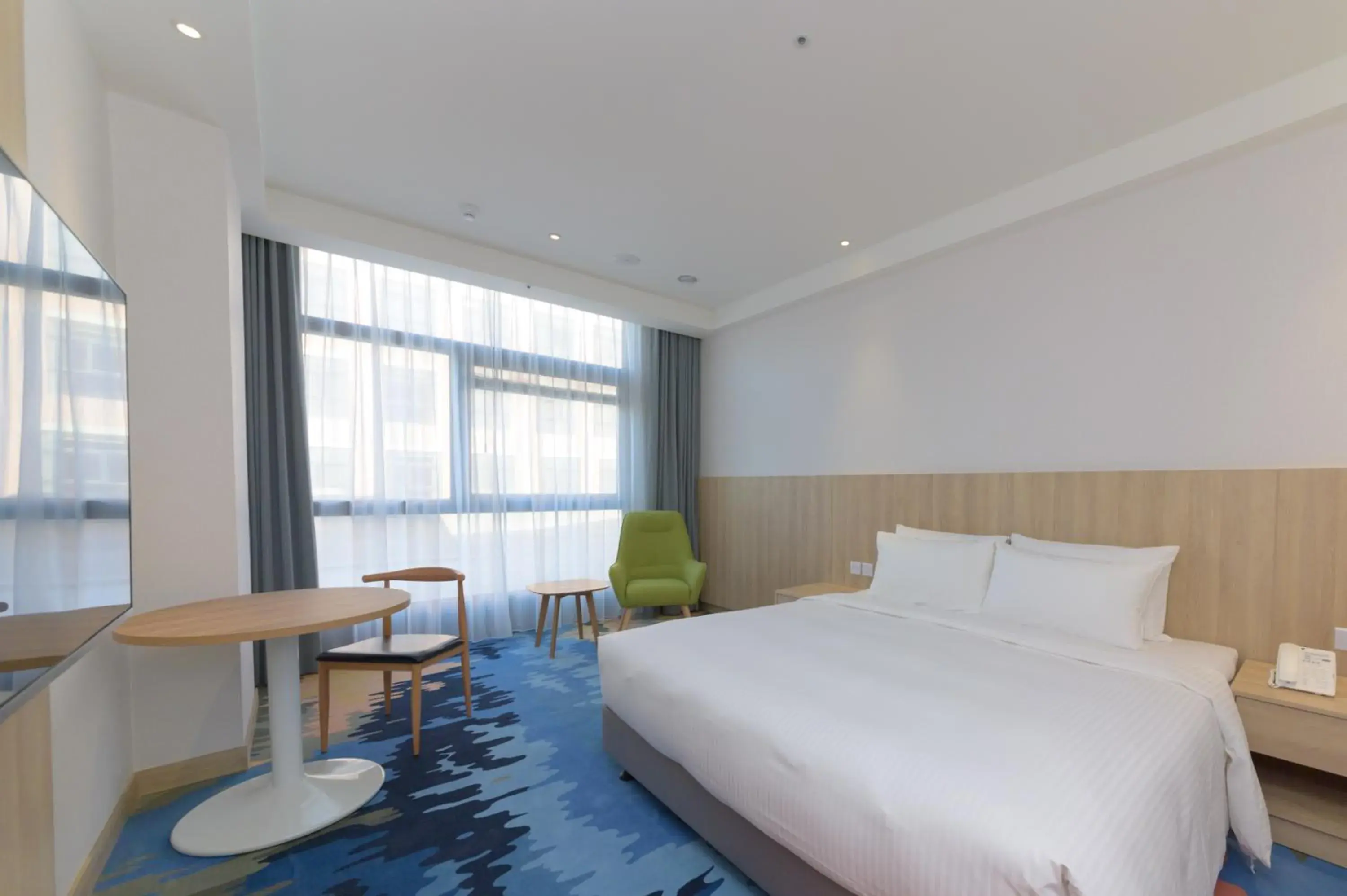 Bedroom, Bed in JANDA Golden Tulip Hotel Bedroom, Bed in JANDA Golden Tulip Hotel