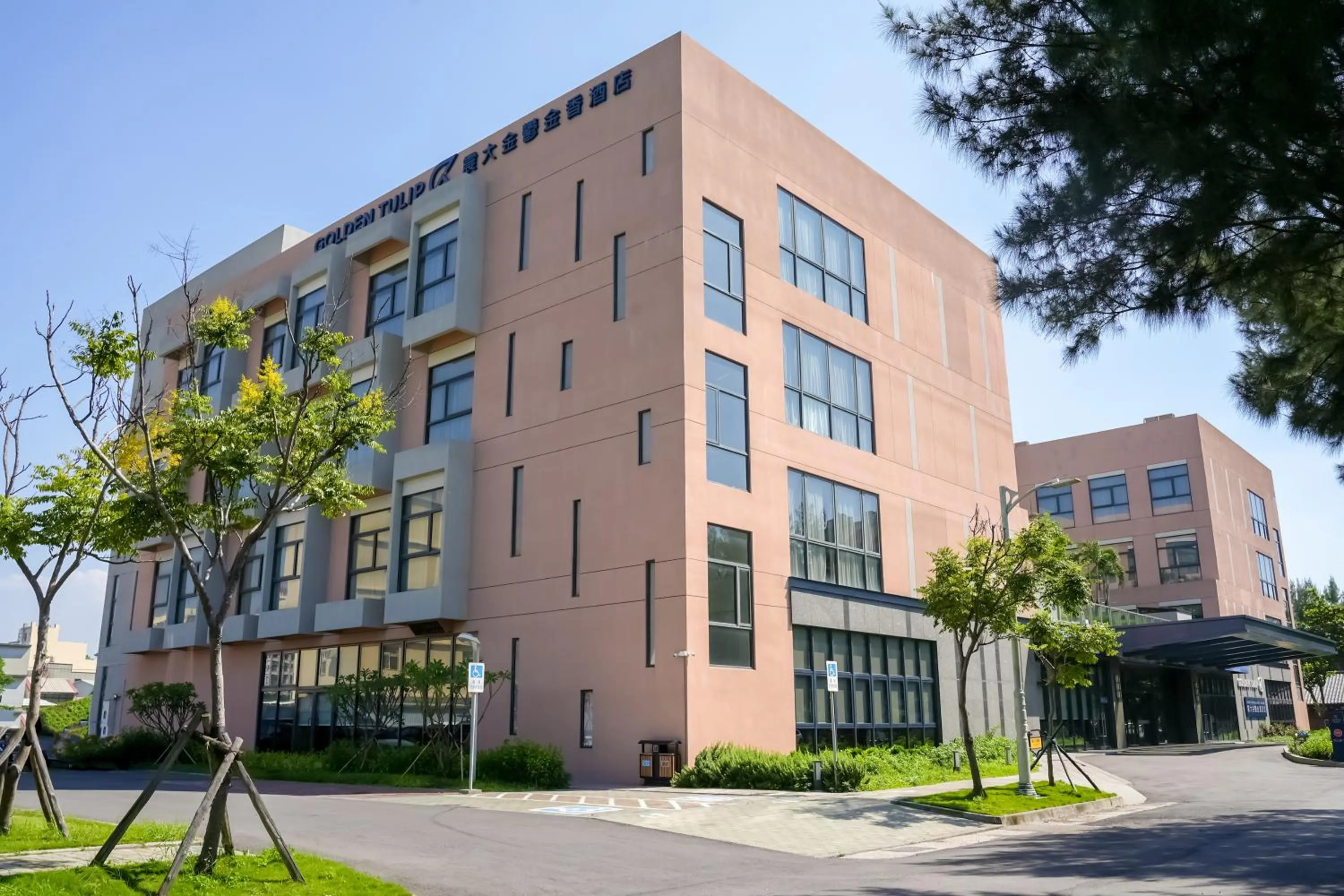 Property building in JANDA Golden Tulip Hotel