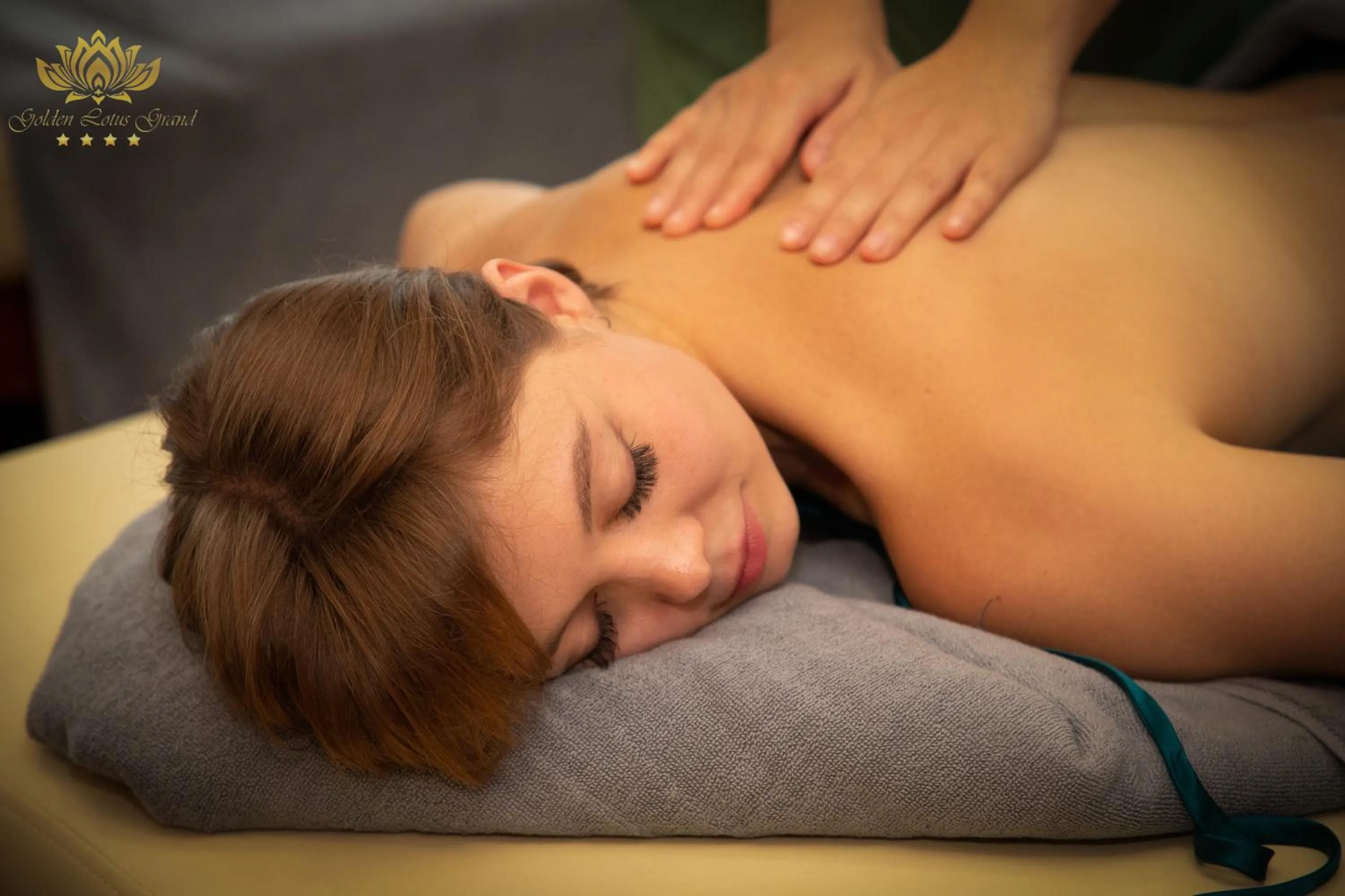 Massage in Golden Lotus Grand Da Nang - Panoramic Rooftop Bar & Daily Afternoon Tea