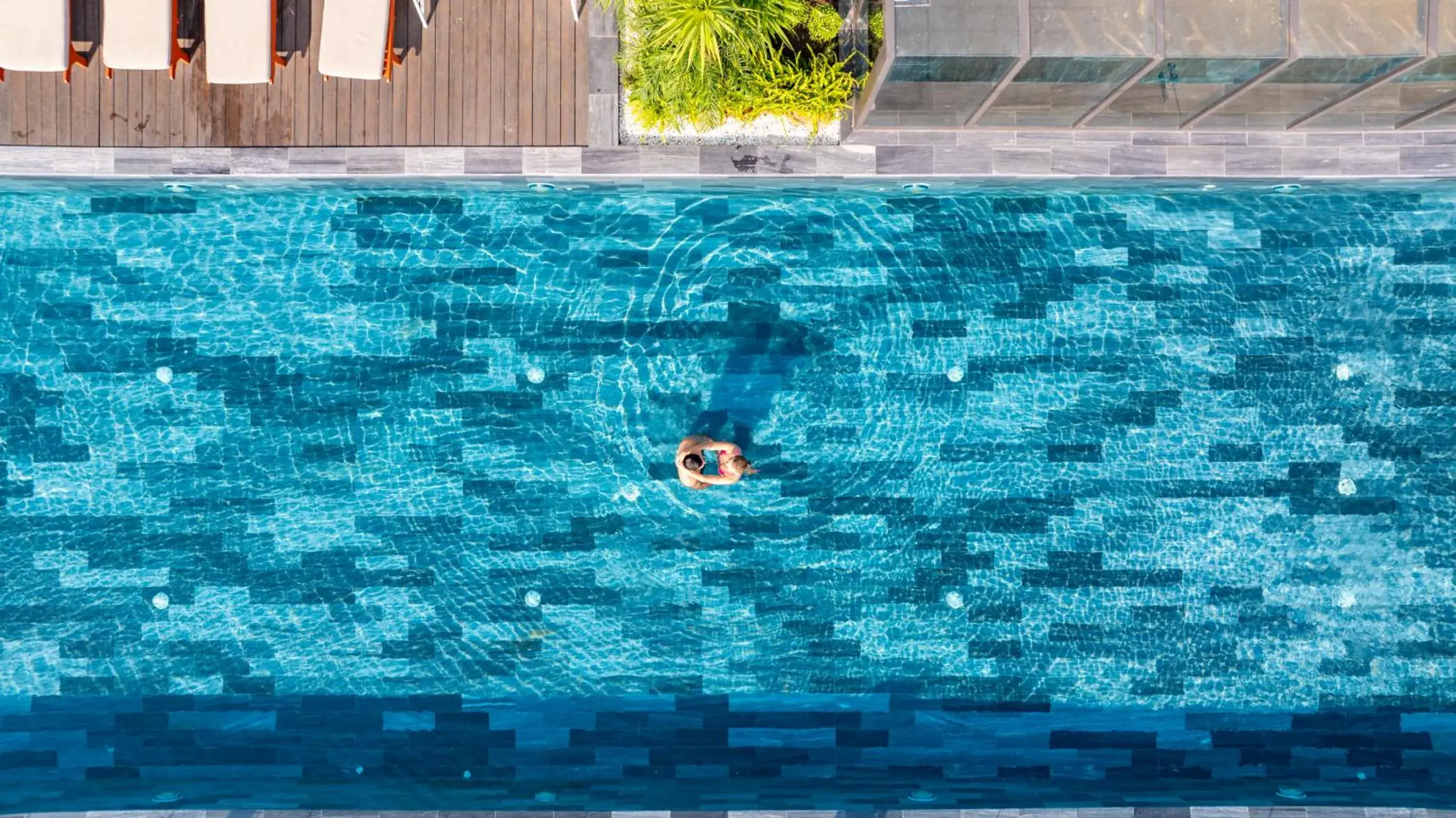 Swimming pool in Golden Lotus Grand Da Nang - Panoramic Rooftop Bar & Daily Afternoon Tea Swimming pool in Golden Lotus Grand Da Nang - Panoramic Rooftop Bar & Daily Afternoon Tea