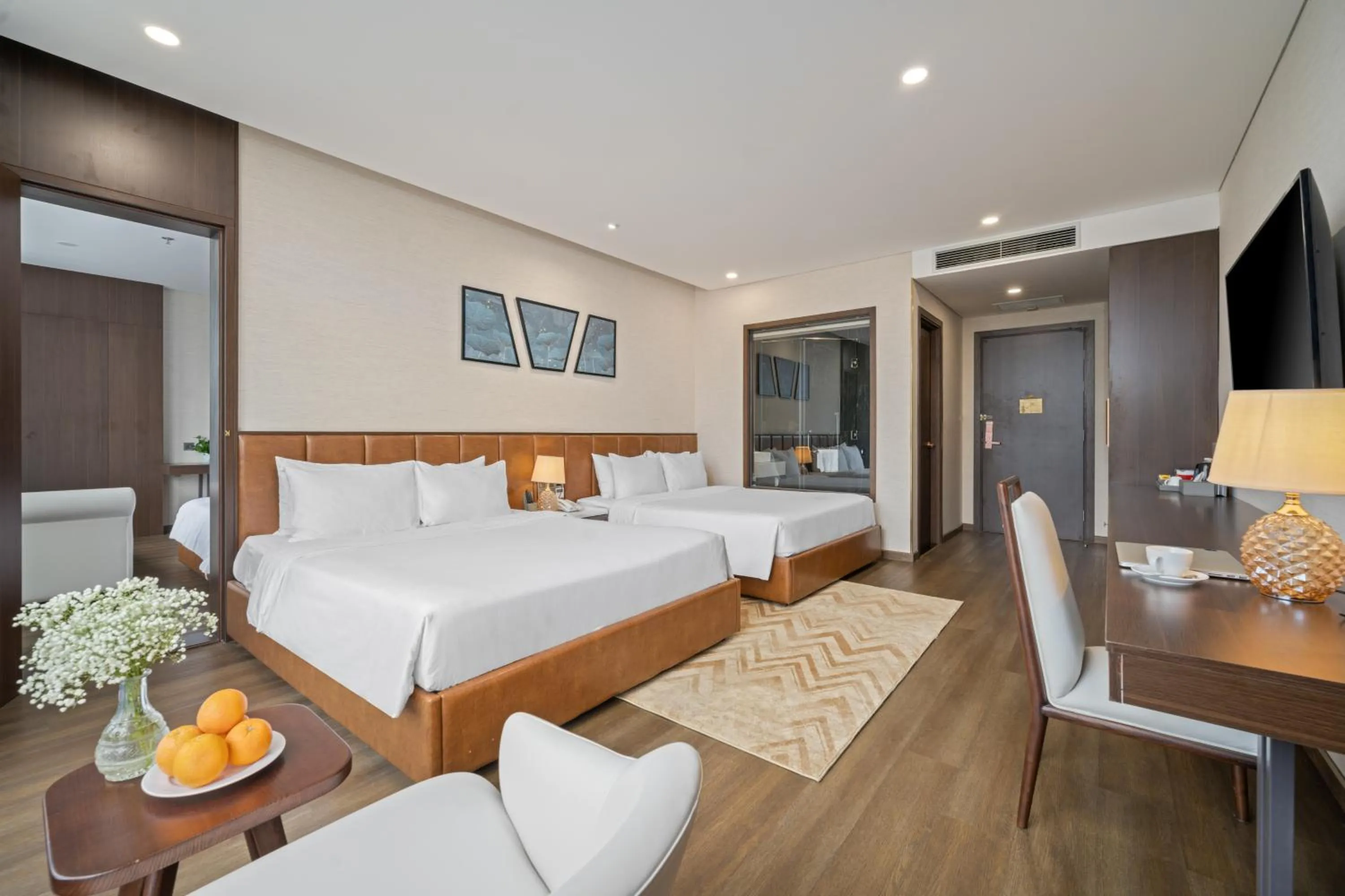 TV and multimedia, Bed in Golden Lotus Grand Da Nang - Panoramic Rooftop Bar & Daily Afternoon Tea