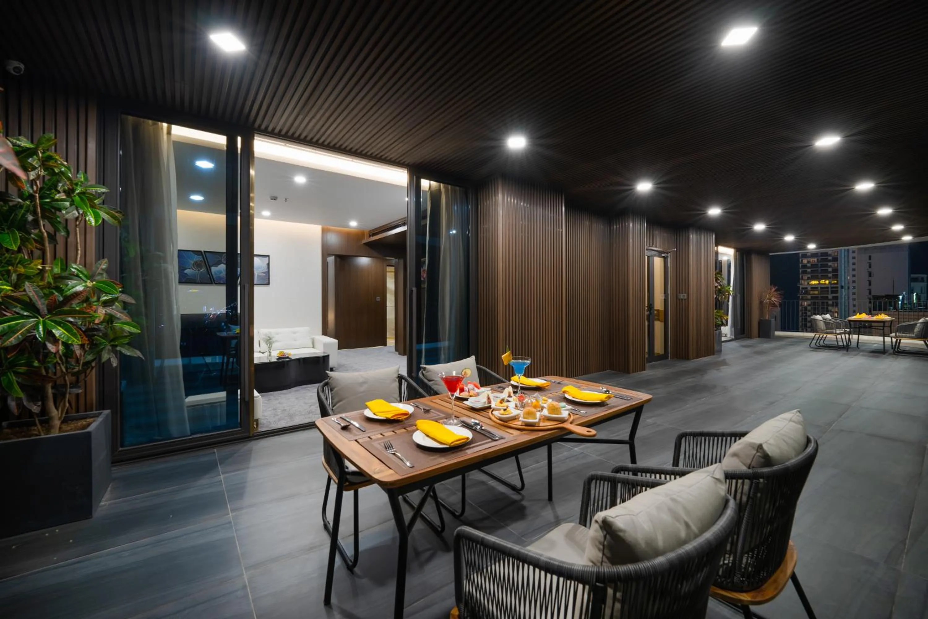 Balcony/Terrace in Golden Lotus Grand Da Nang - Panoramic Rooftop Bar & Daily Afternoon Tea