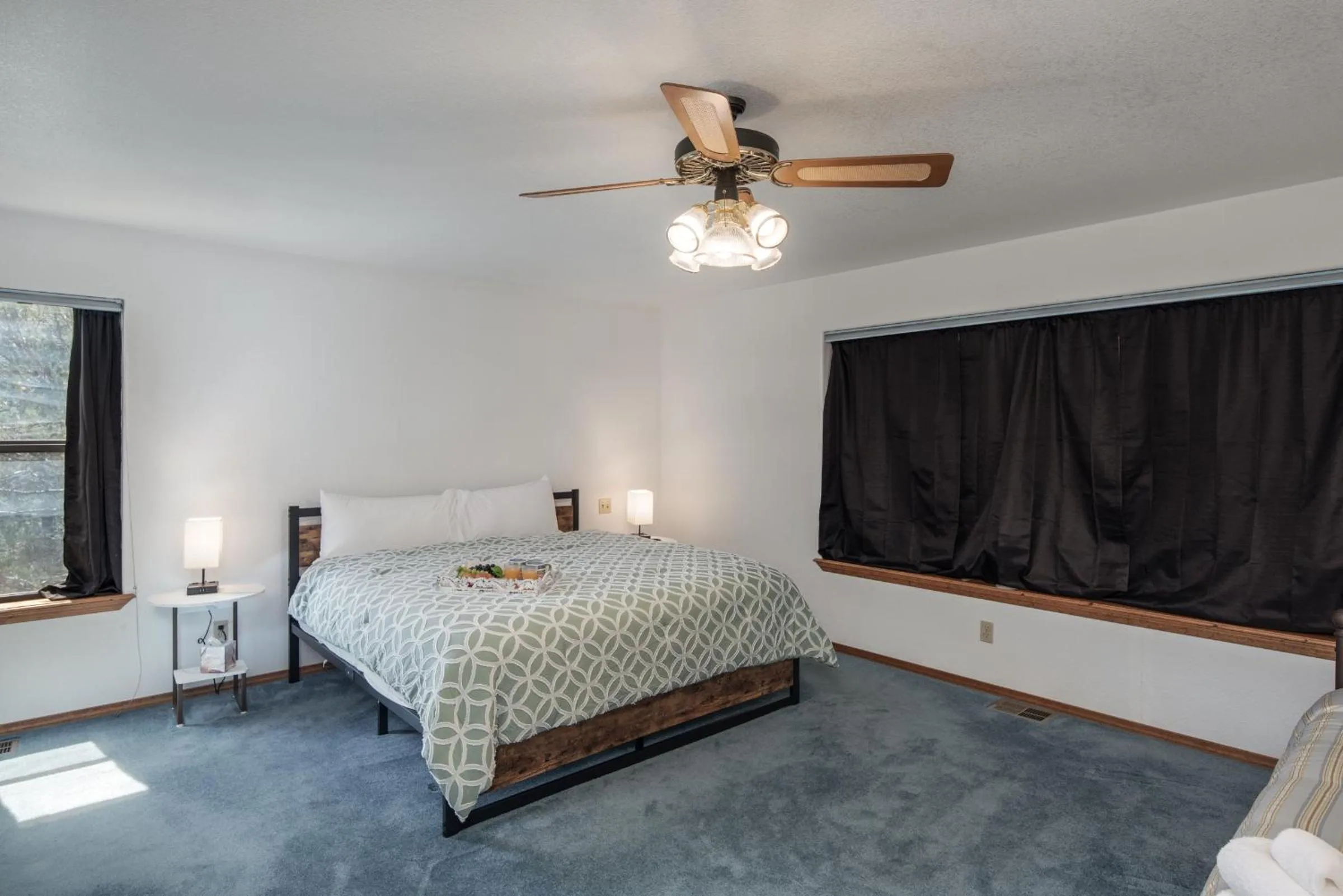 Property building, Bed in Jack Little