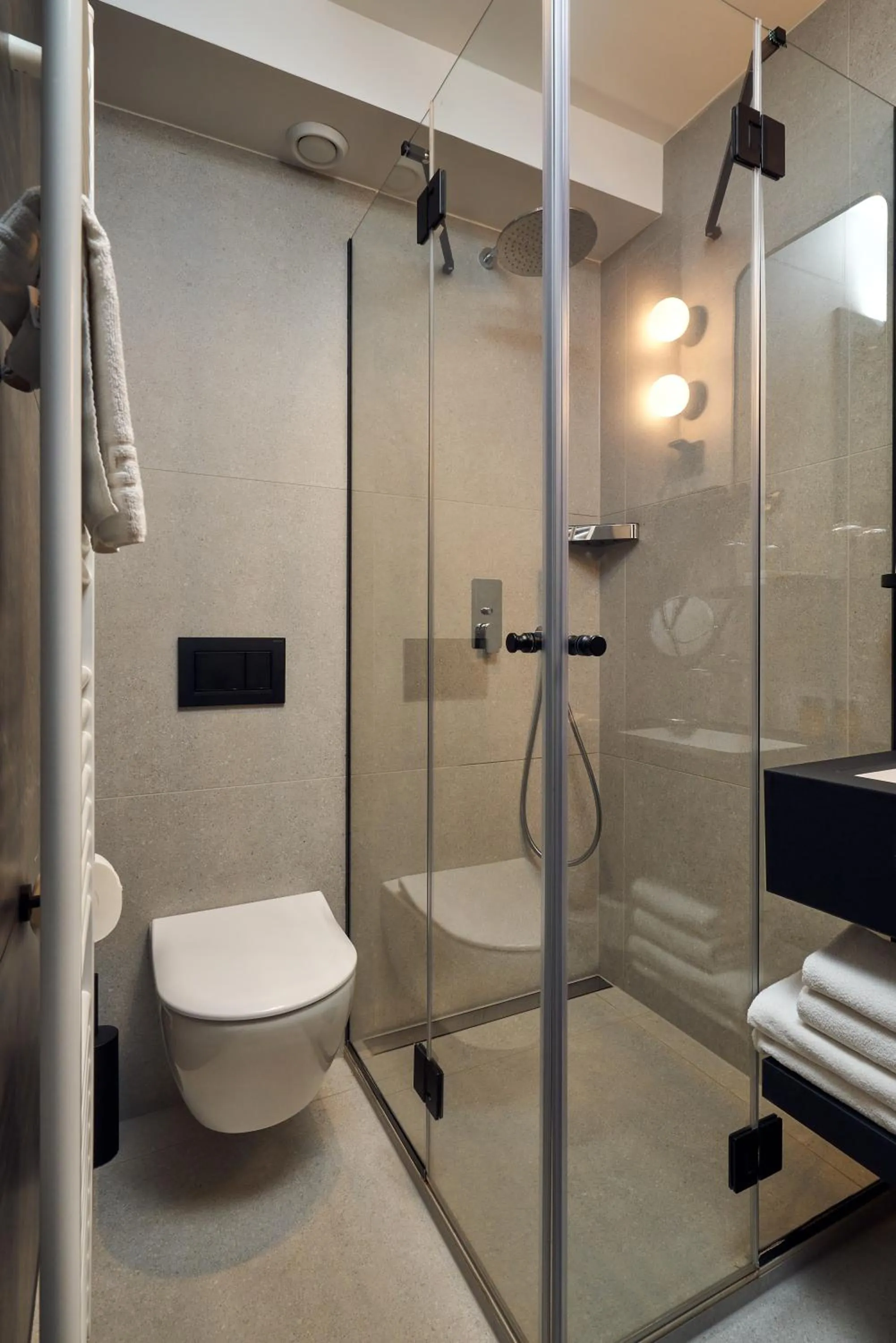 Shower in The Hotel Ljubljana