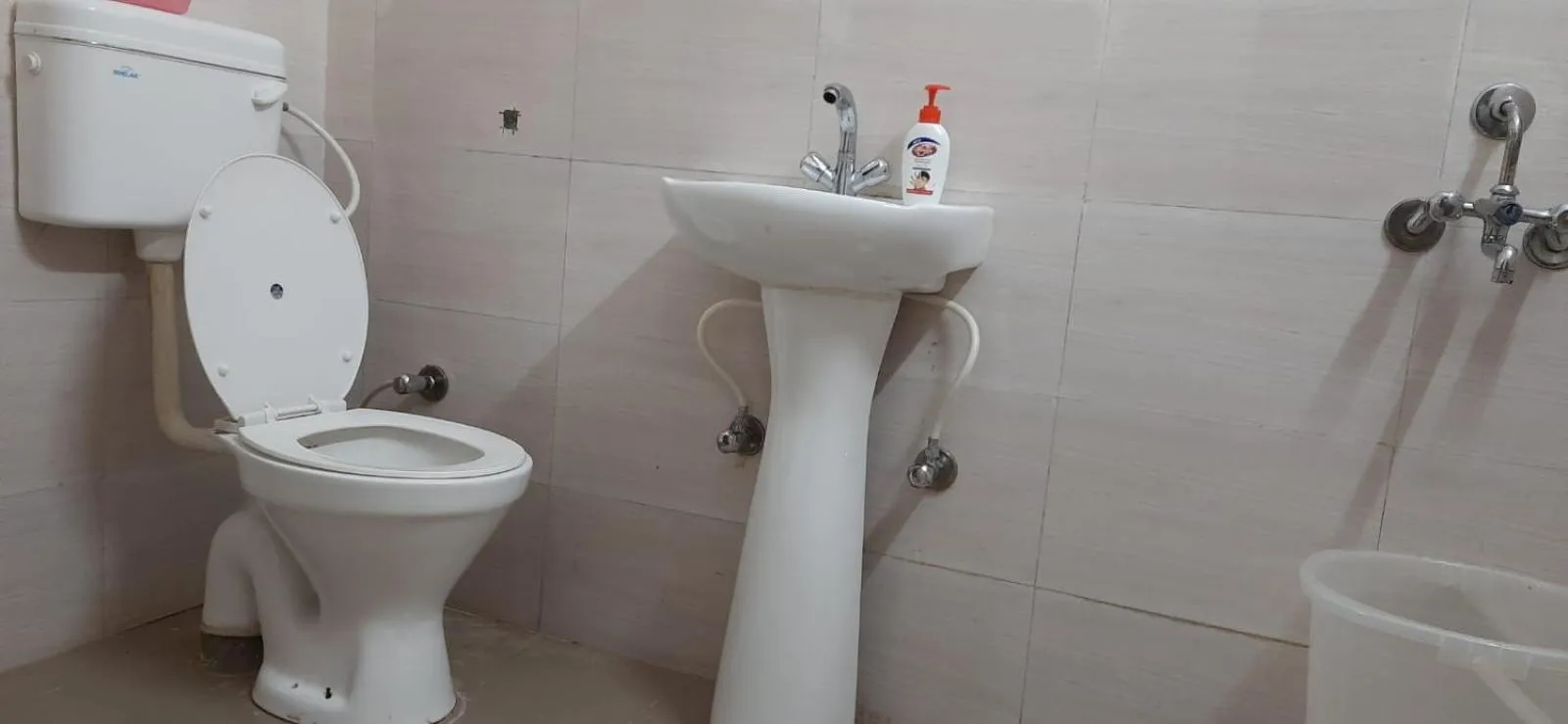 Hotel THE BIRD Dehradun