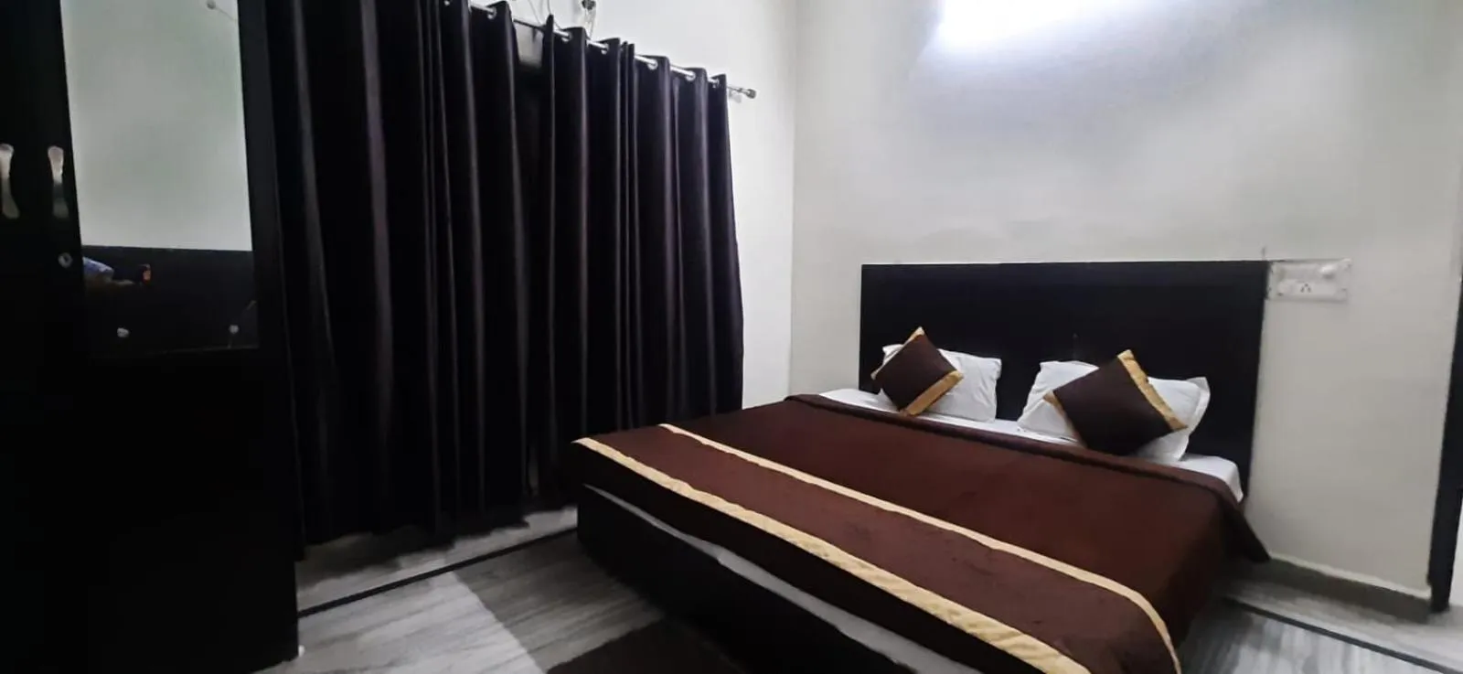 Bed in Hotel THE BIRD Dehradun