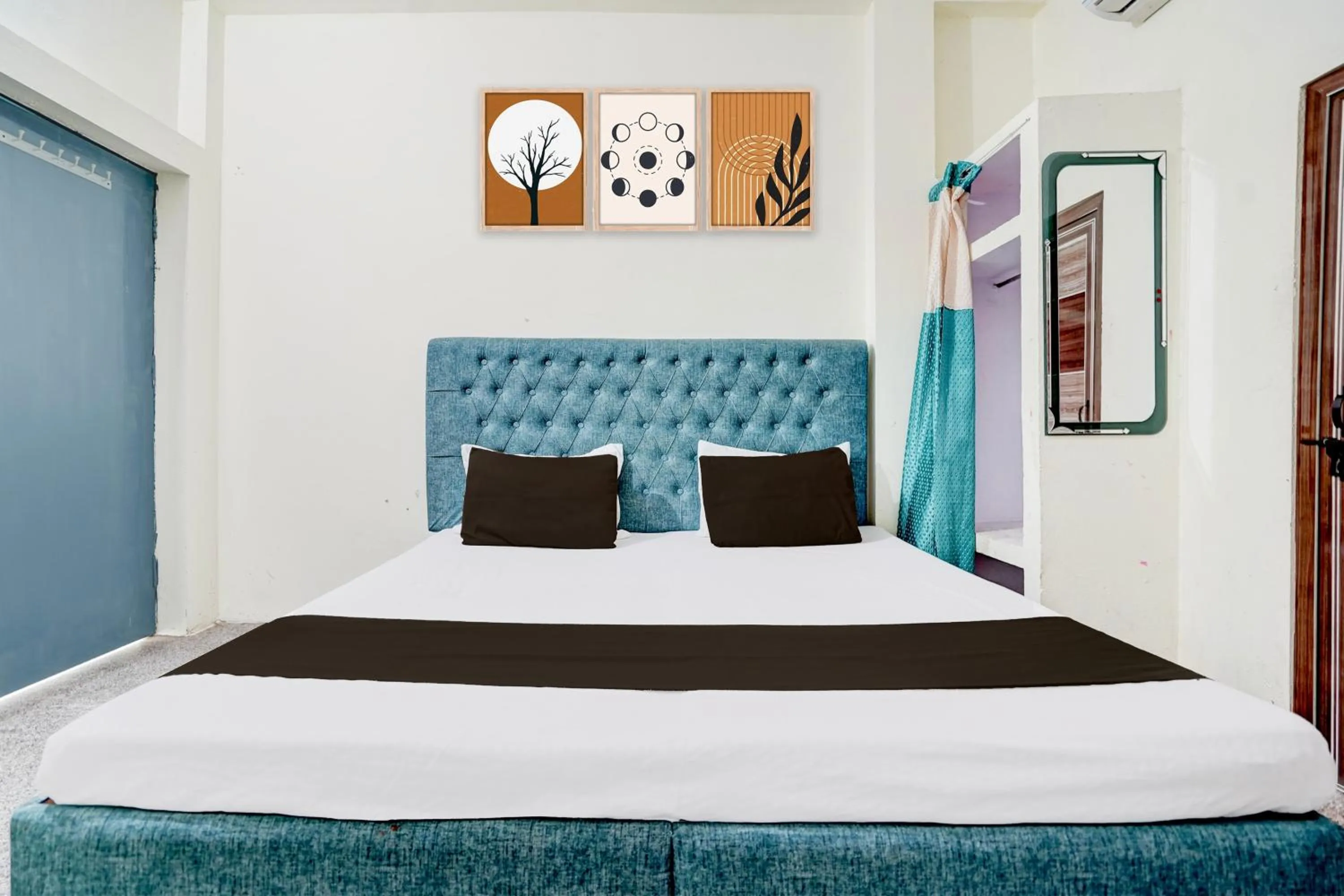 Bedroom in SPOT ON Sangam House